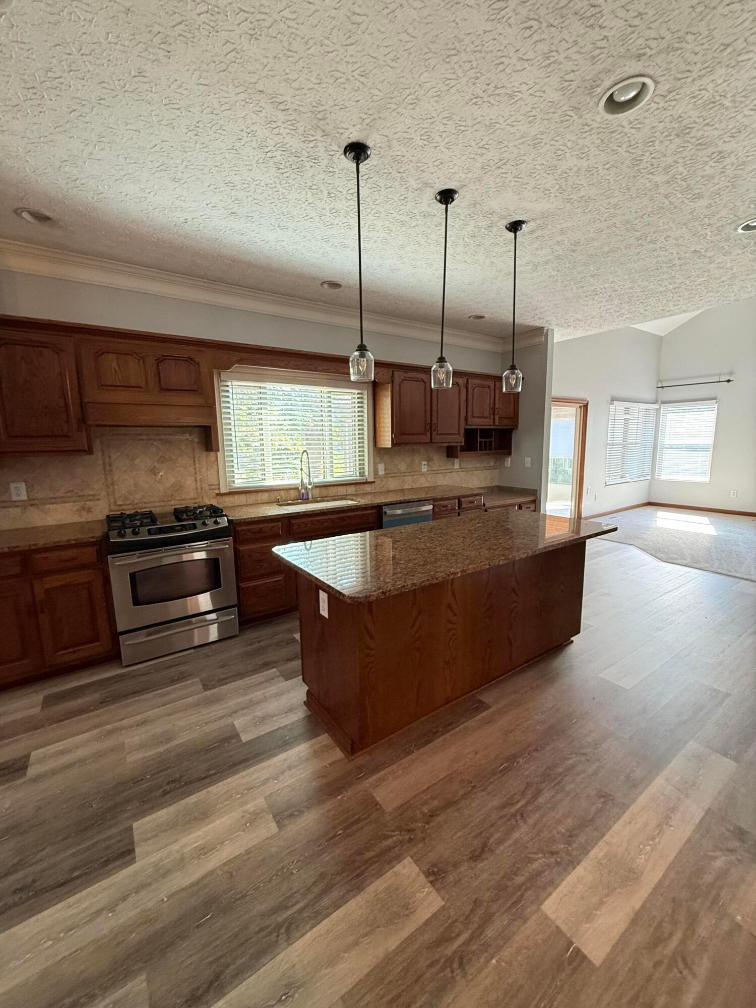 Columbus, Ohio, 43230, United States, 4 Bedrooms Bedrooms, ,3 BathroomsBathrooms,Residential,For Sale,1959310