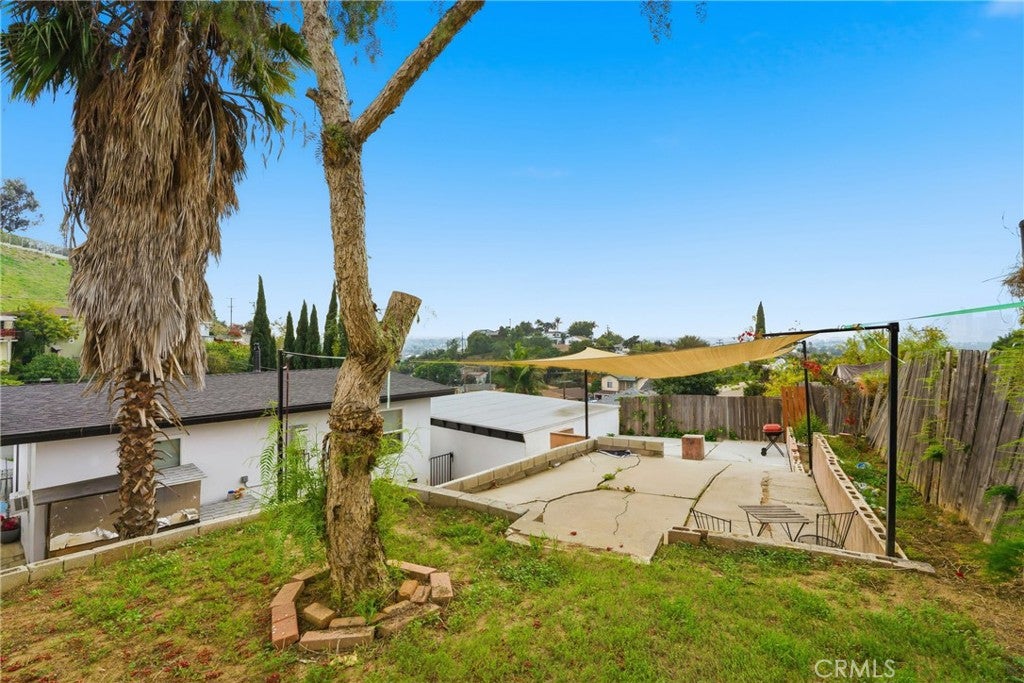 Los Angeles, California, 90063, United States, 2 Bedrooms Bedrooms, ,1 BathroomBathrooms,Residential,For Sale,1990797