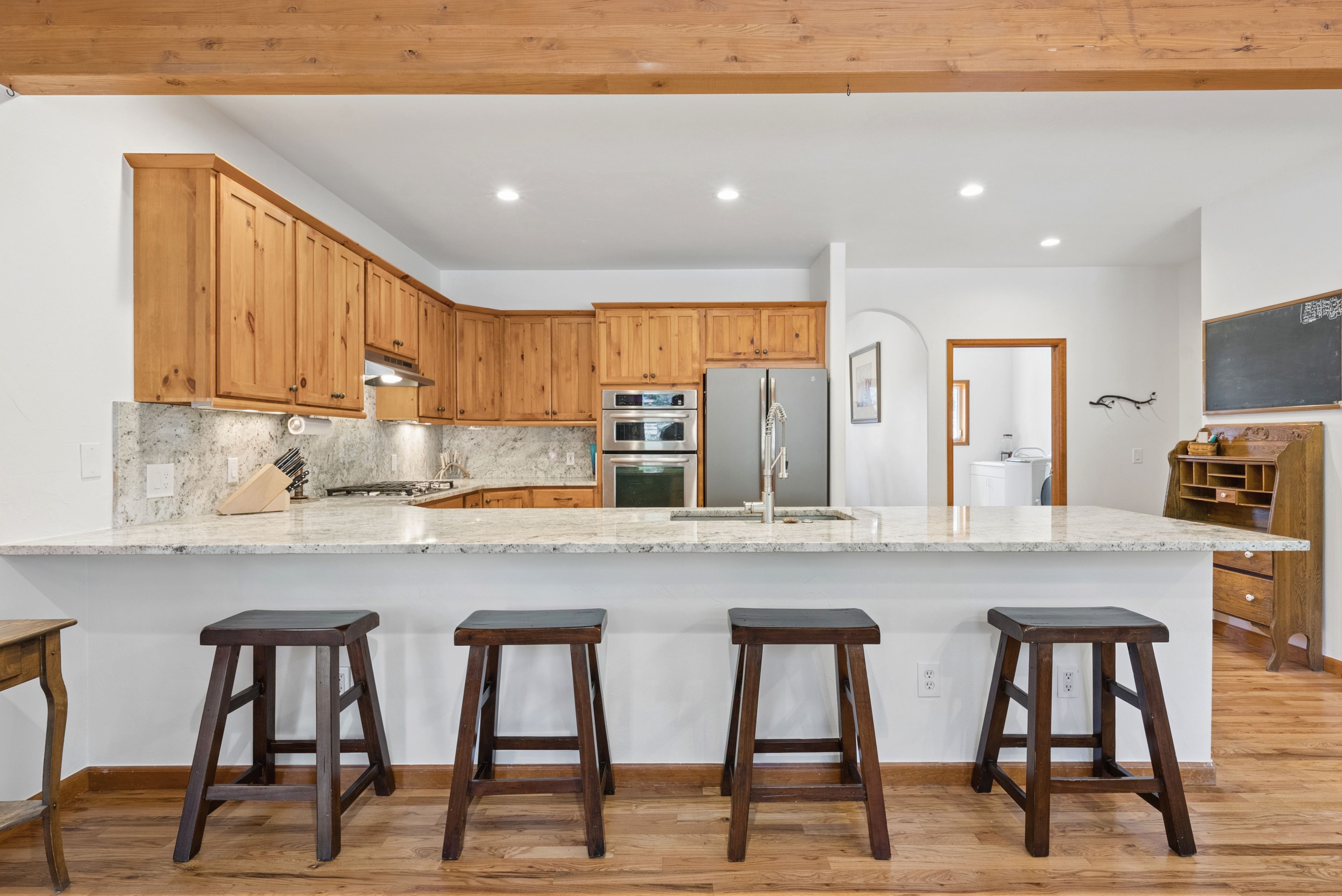  Comfort, Versatility & Evergreen Living - 物件實景