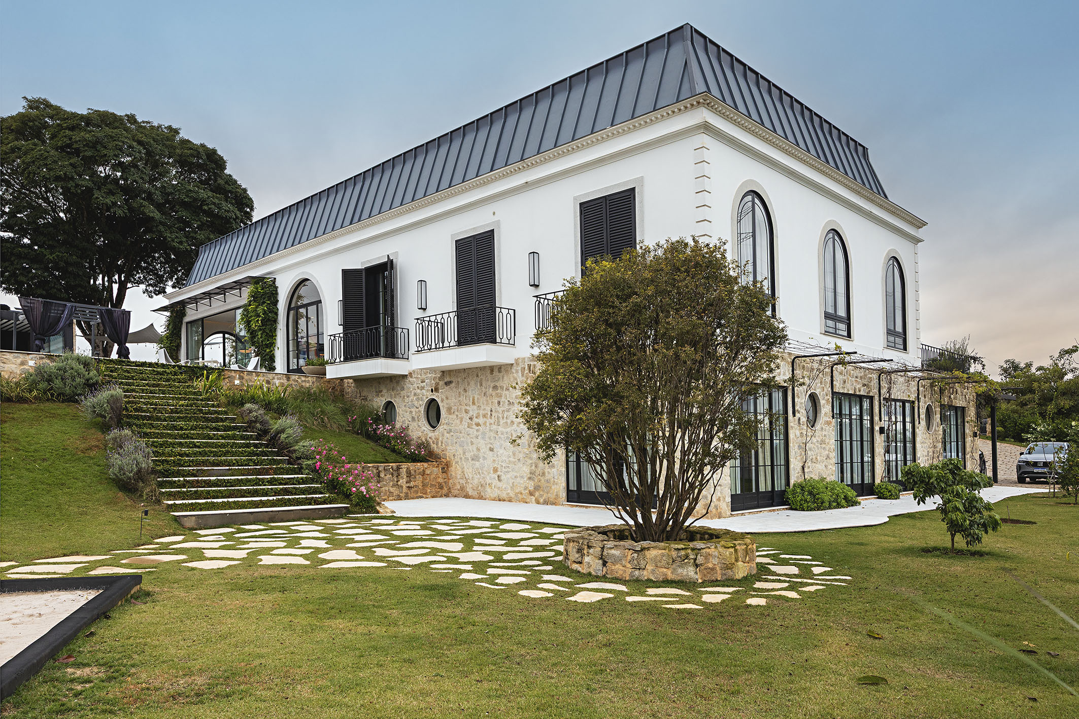  French-Inspired Residence on an Expansive Estate at Fazenda Boa Vista - 物件實景