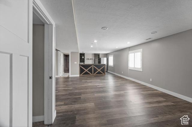 Hooper, Utah, 84315, United States, 5 Bedrooms Bedrooms, ,4 BathroomsBathrooms,Residential,For Sale,1929044
