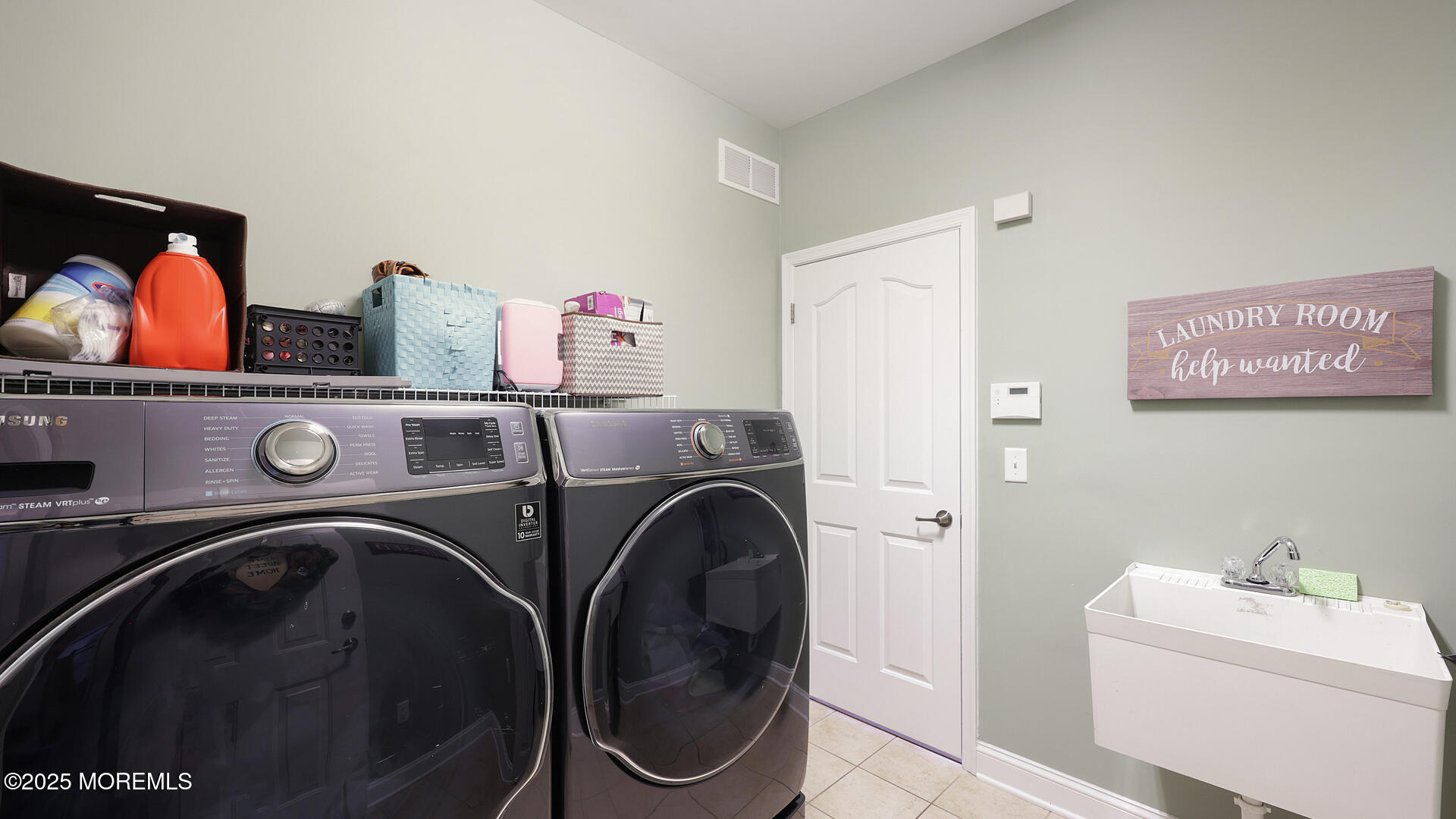 Jackson, New Jersey, 08527, United States, 5 Bedrooms Bedrooms, ,4 BathroomsBathrooms,Residential,For Sale,1779386