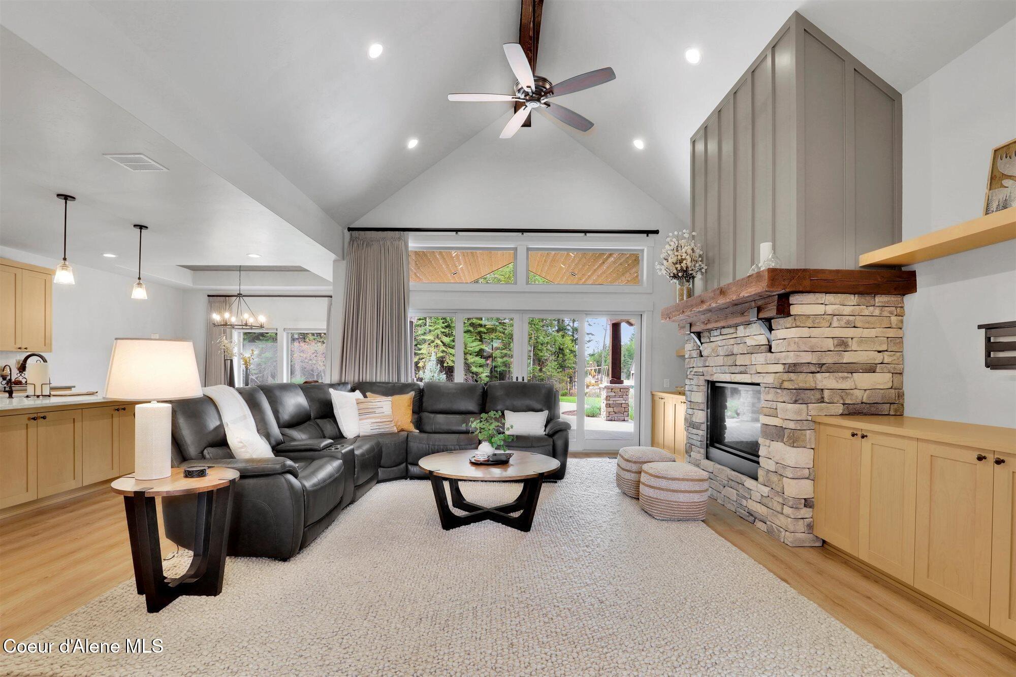 Hayden, Idaho, 83835, United States, 3 Bedrooms Bedrooms, ,3 BathroomsBathrooms,Residential,For Sale,1914272