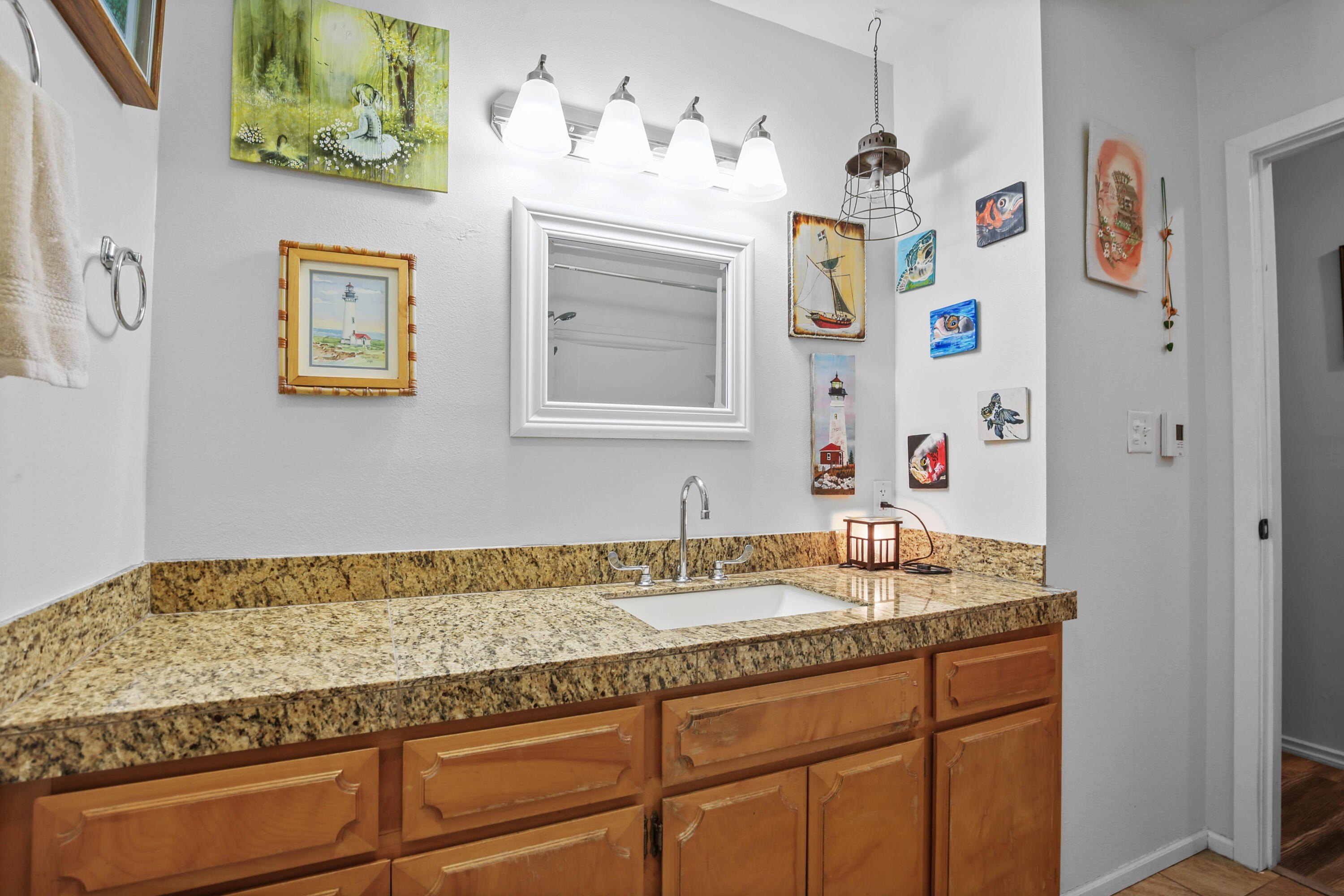 Cave Junction, Oregon, 97523, United States, 3 Bedrooms Bedrooms, ,2 BathroomsBathrooms,Residential,For Sale,1920593