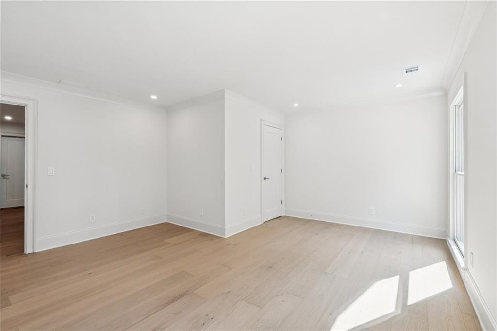 Alpharetta, Georgia, 30004, United States, 5 Bedrooms Bedrooms, ,7 BathroomsBathrooms,Residential,For Sale,1978962