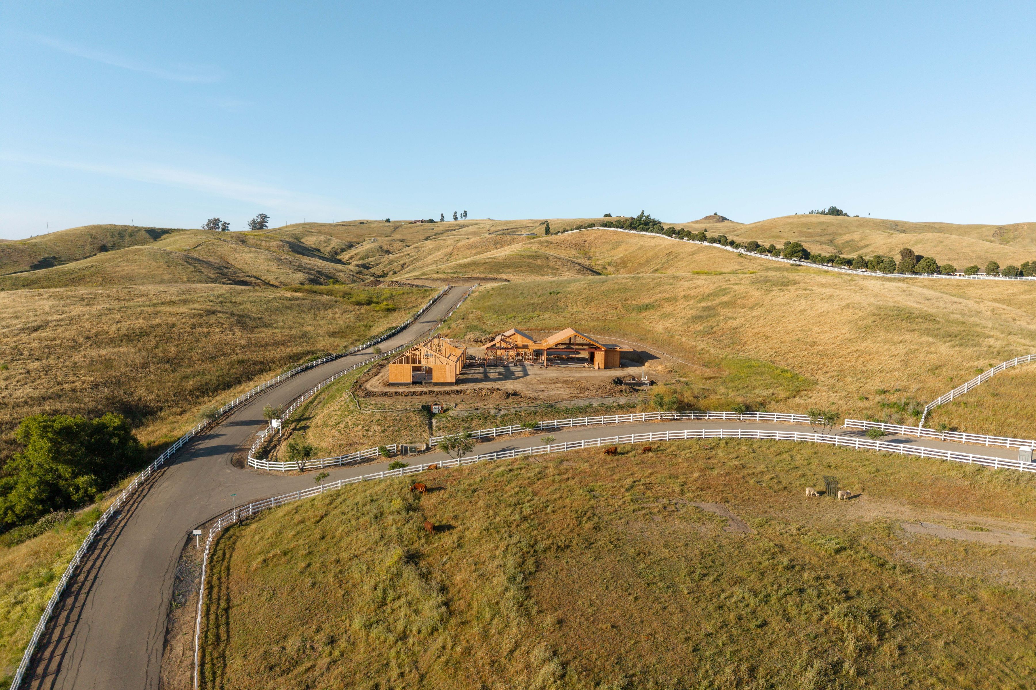  2700 Herzog Drive. Lot 13 Chardonnay Lot - 物件實景