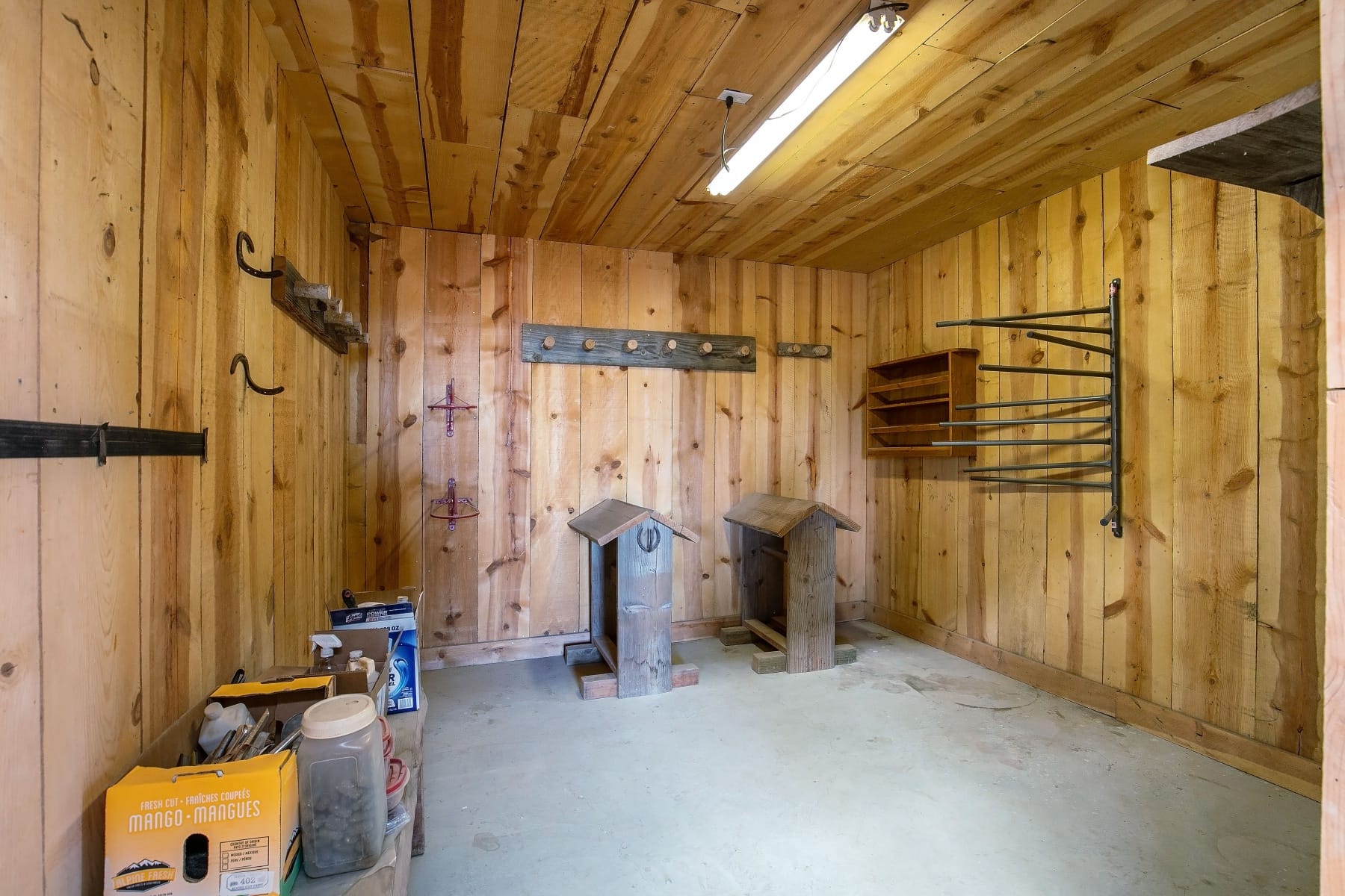  12913 S W Lark Meadow Lane Powell Butte, OR 97753 - 物件實景
