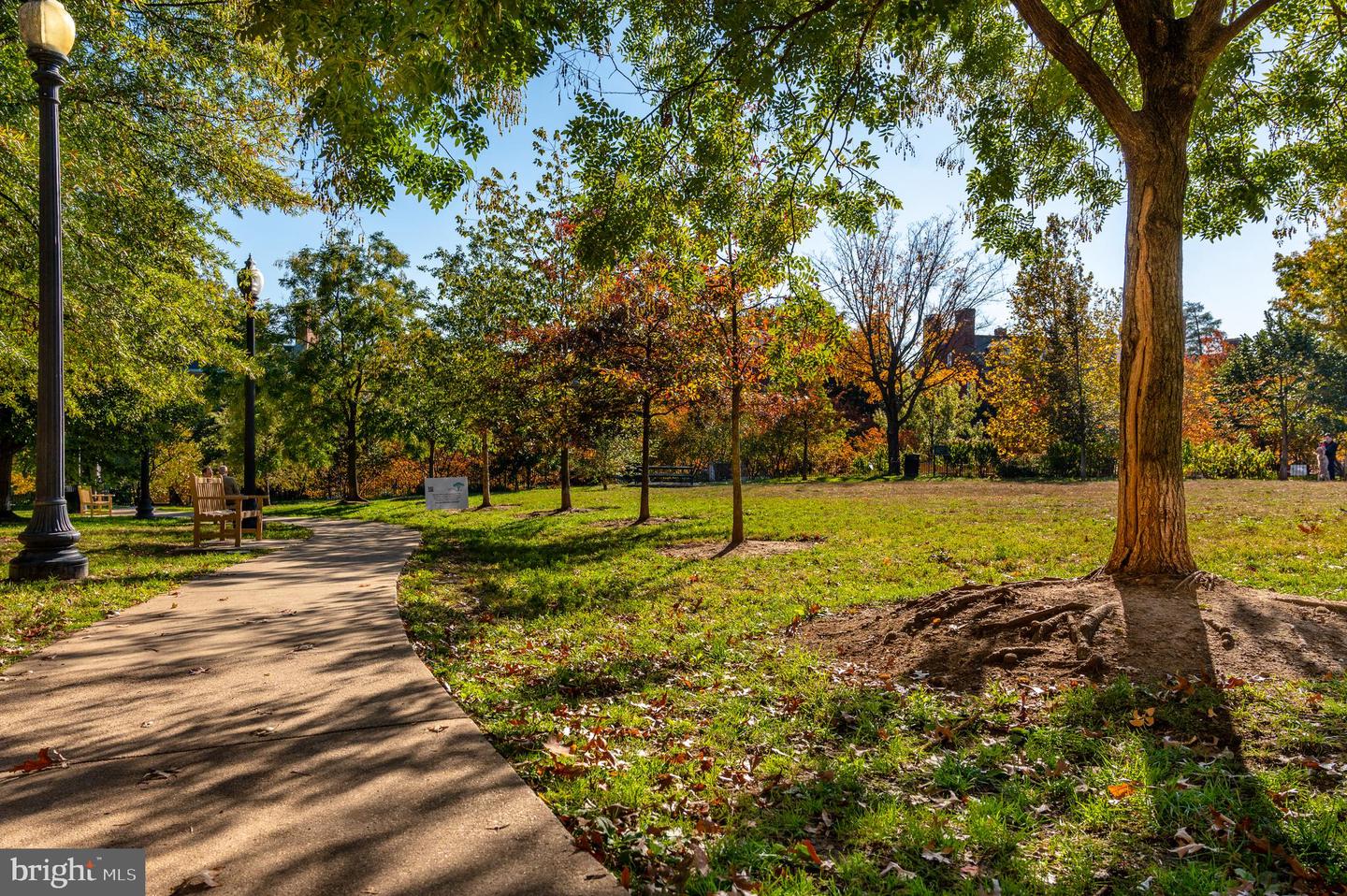 Washington, District of Columbia, 20008, United States, 2 Bedrooms Bedrooms, ,2 BathroomsBathrooms,Residential,For Sale,1776834