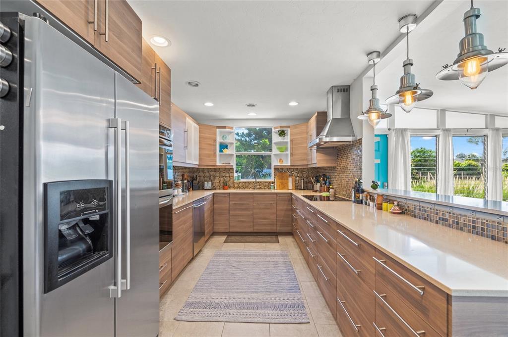 Sarasota, Florida, 34234, United States, 2 Bedrooms Bedrooms, ,2 BathroomsBathrooms,Residential,For Sale,1838237