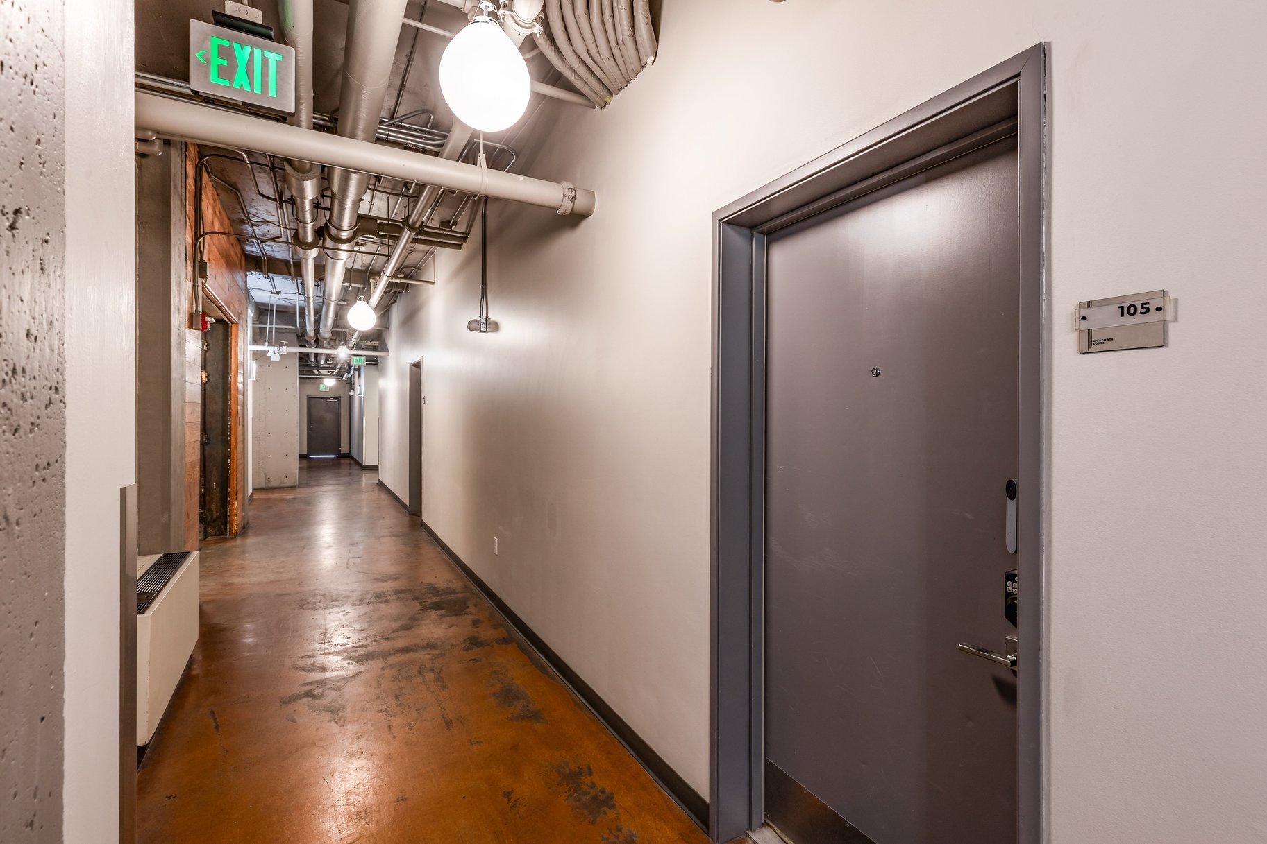  Downtown Historic Loft Meets Smart-Tech Modern Luxury - 物件實景