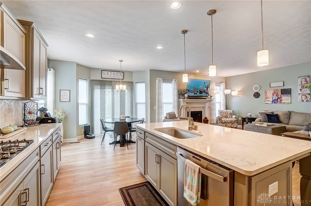 Dayton, Ohio, 45440, United States, 4 Bedrooms Bedrooms, ,4 BathroomsBathrooms,Residential,For Sale,1883636