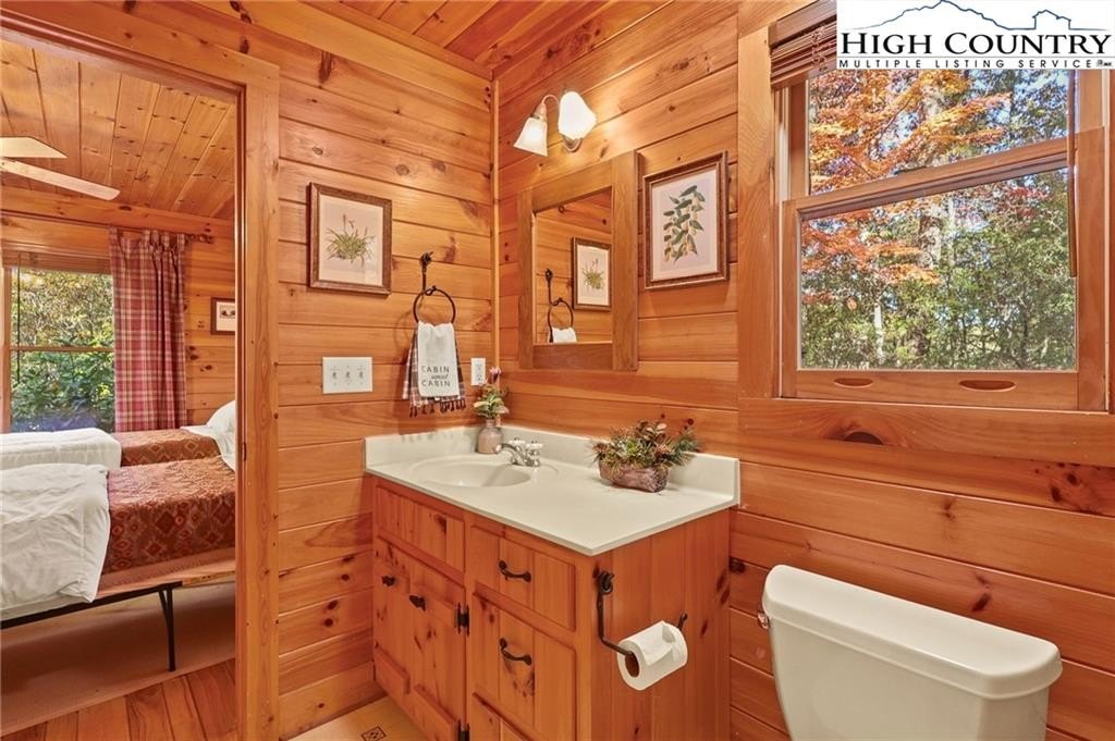 Ferguson, North Carolina, 28624, United States, 2 Bedrooms Bedrooms, ,2 BathroomsBathrooms,Residential,For Sale,1996766