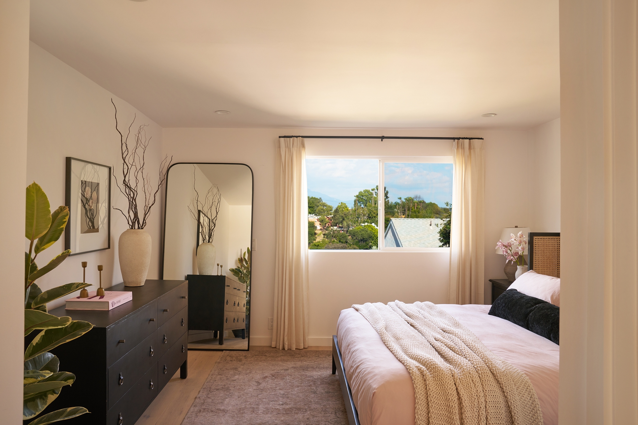  4751 Glenalbyn Dr - 物件實景