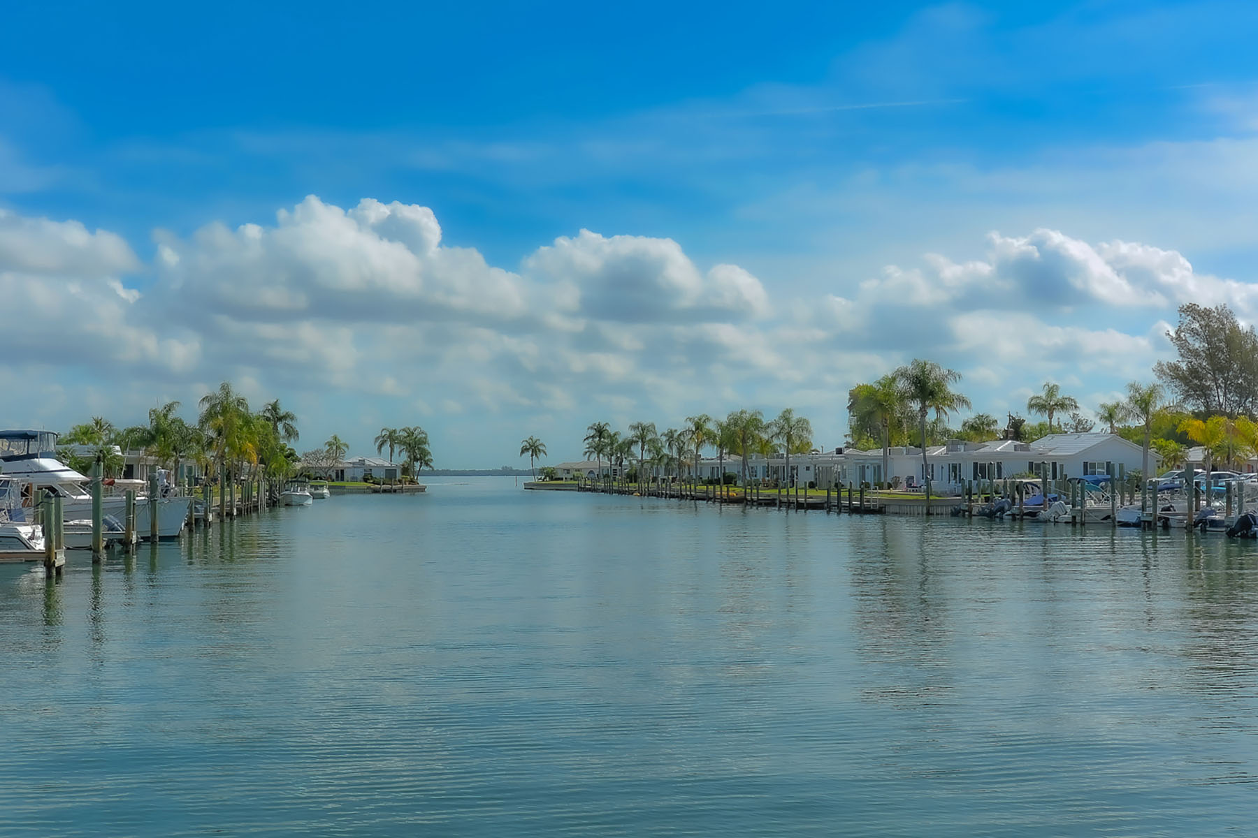  SPANISH MAIN YACHT CLUB CONDO - 物件實景