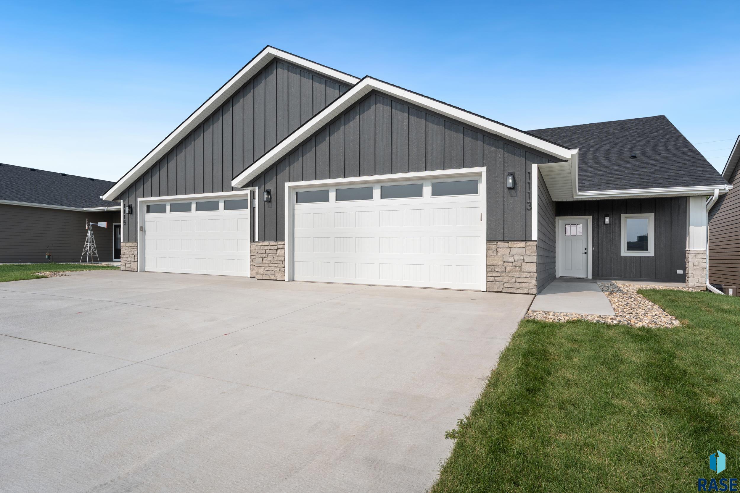 Sioux Falls, South Dakota, 57110, United States, 4 Bedrooms Bedrooms, ,2 BathroomsBathrooms,Residential,For Sale,1943534