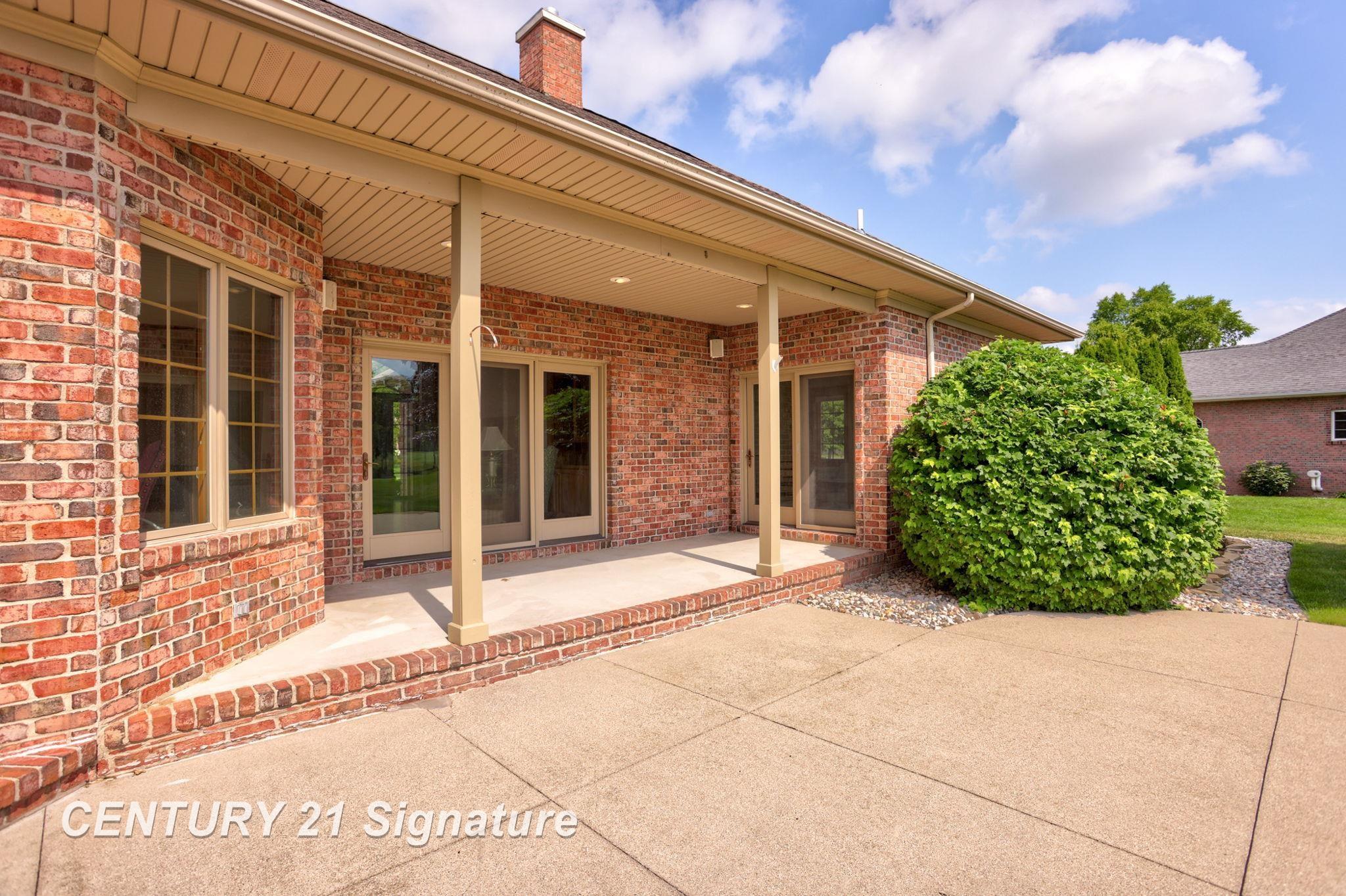 Saginaw, Michigan, 48603, United States, 4 Bedrooms Bedrooms, ,4 BathroomsBathrooms,Residential,For Sale,1979147