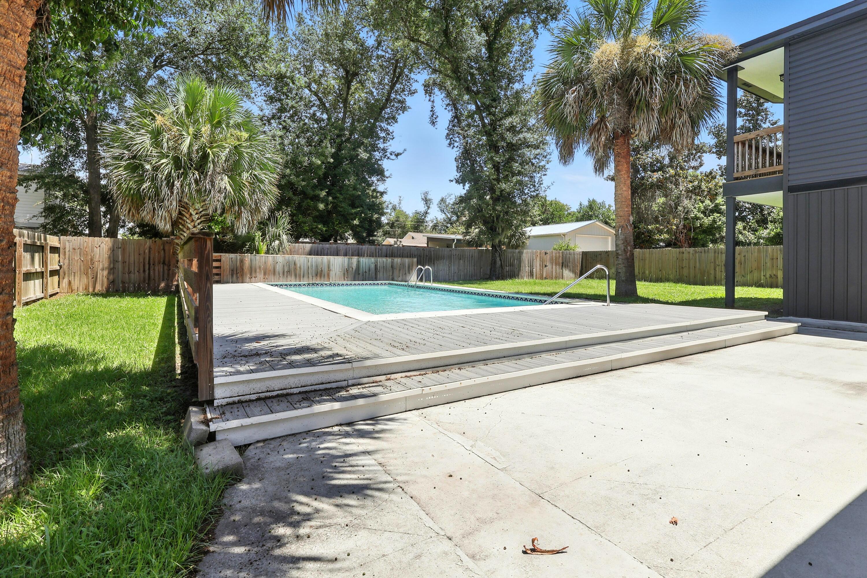 Panama City, Florida, 32401, United States, 4 Bedrooms Bedrooms, ,3 BathroomsBathrooms,Residential,For Sale,1912610