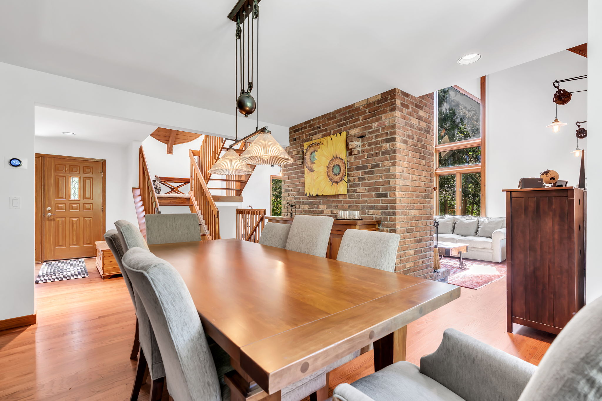  267 E Highland Avenue - 物件實景