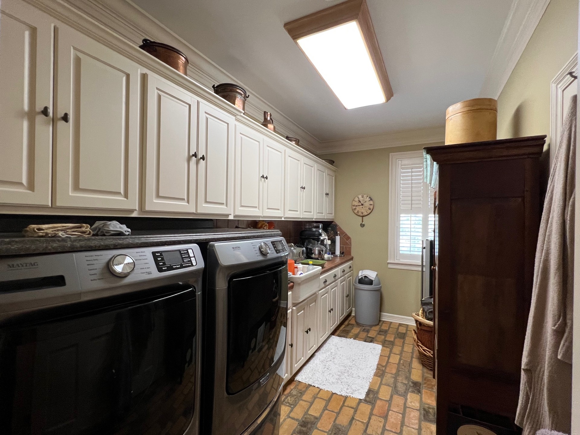 Many, Louisiana, 71449, United States, 4 Bedrooms Bedrooms, ,4 BathroomsBathrooms,Residential,For Sale,1836155