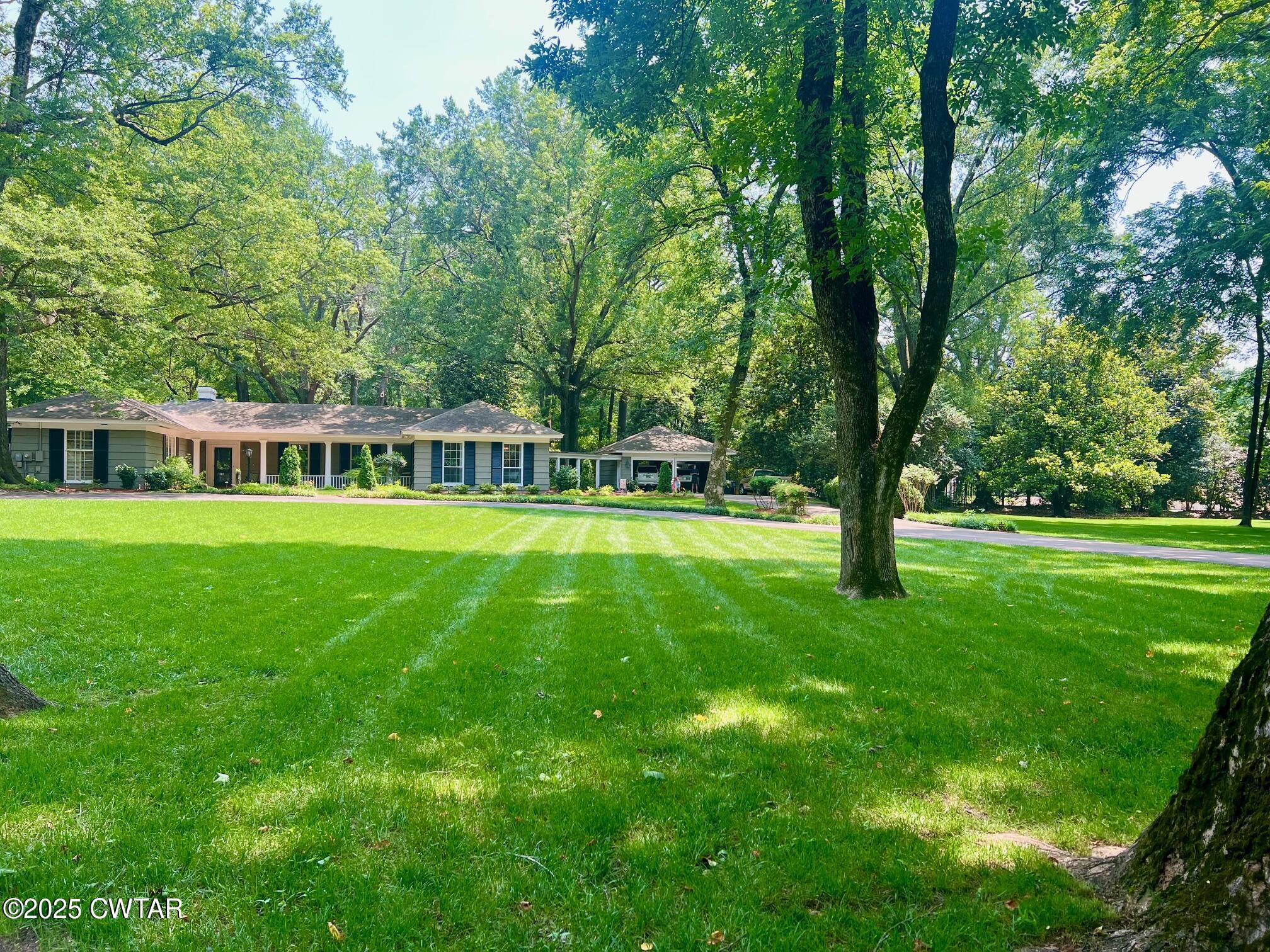 Jackson, Tennessee, 38301, United States, 3 Bedrooms Bedrooms, ,4 BathroomsBathrooms,Residential,For Sale,1859511