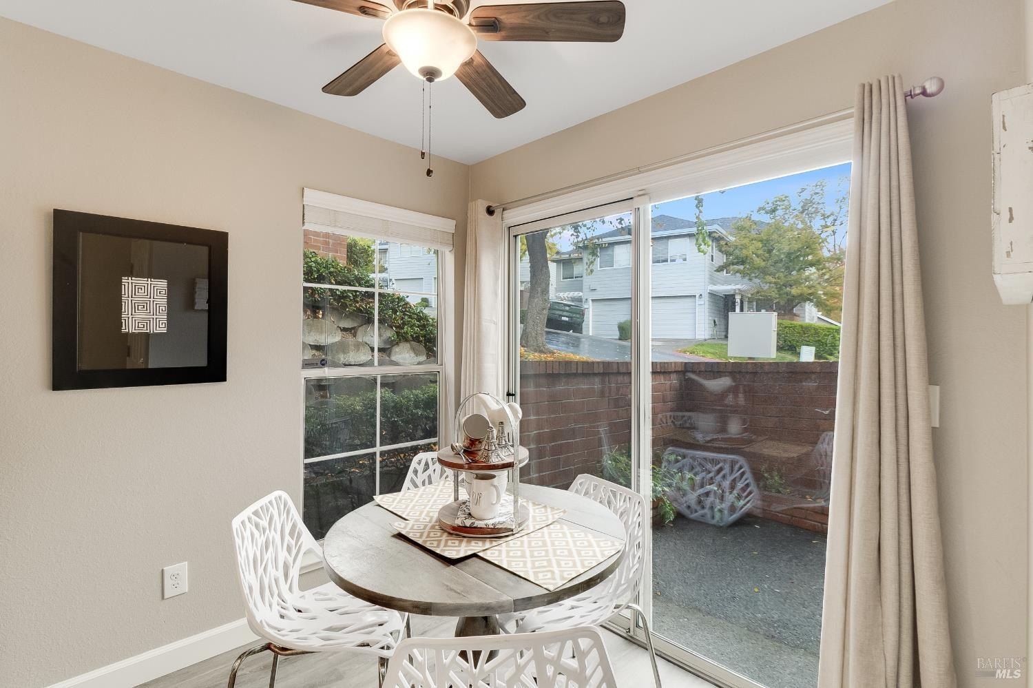 Martinez, California, 94553, United States, 3 Bedrooms Bedrooms, ,3 BathroomsBathrooms,Residential,For Sale,1990970