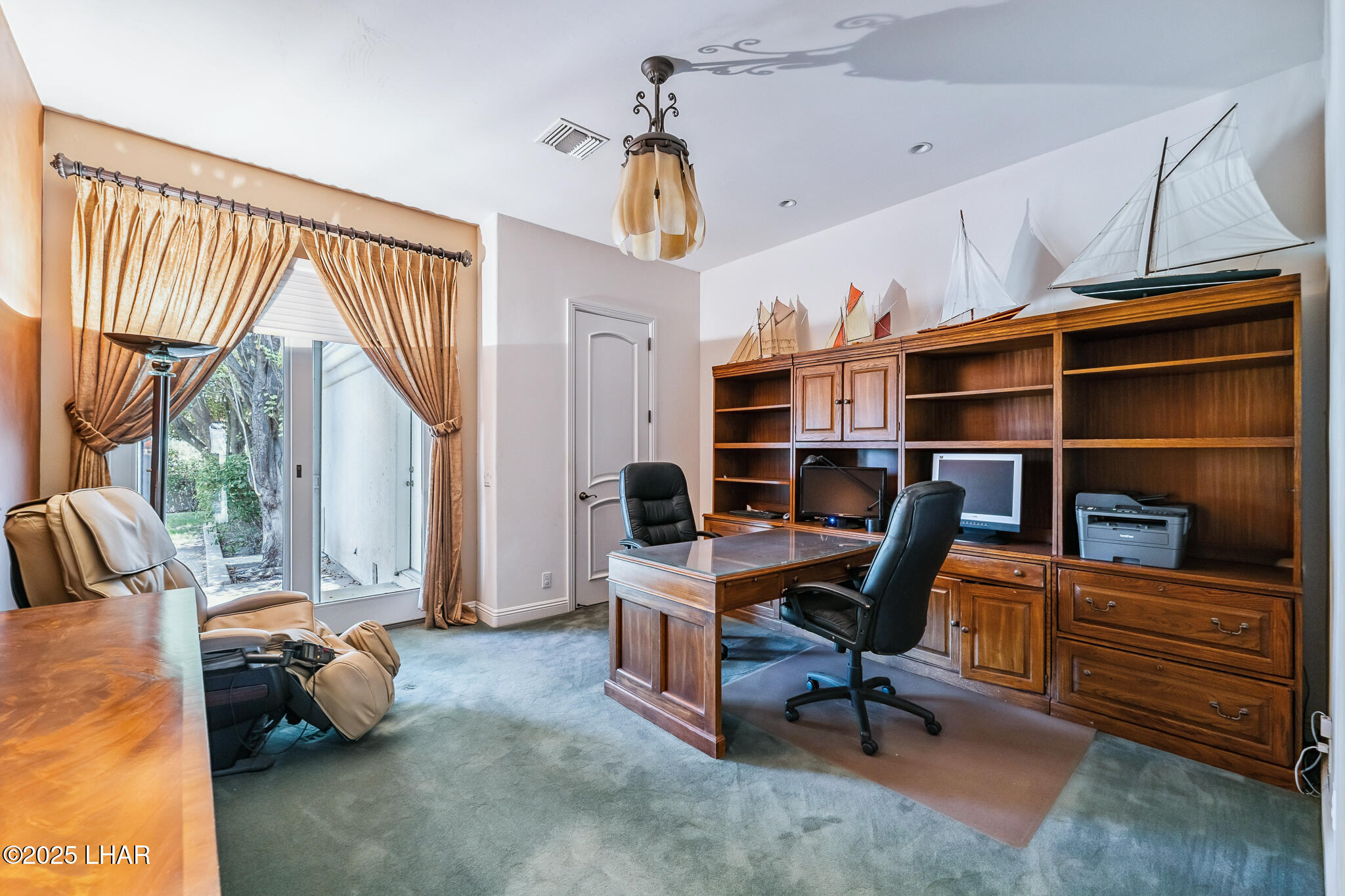 Lake Havasu City, Arizona, 86406, United States, 4 Bedrooms Bedrooms, ,2 BathroomsBathrooms,Residential,For Sale,1901337