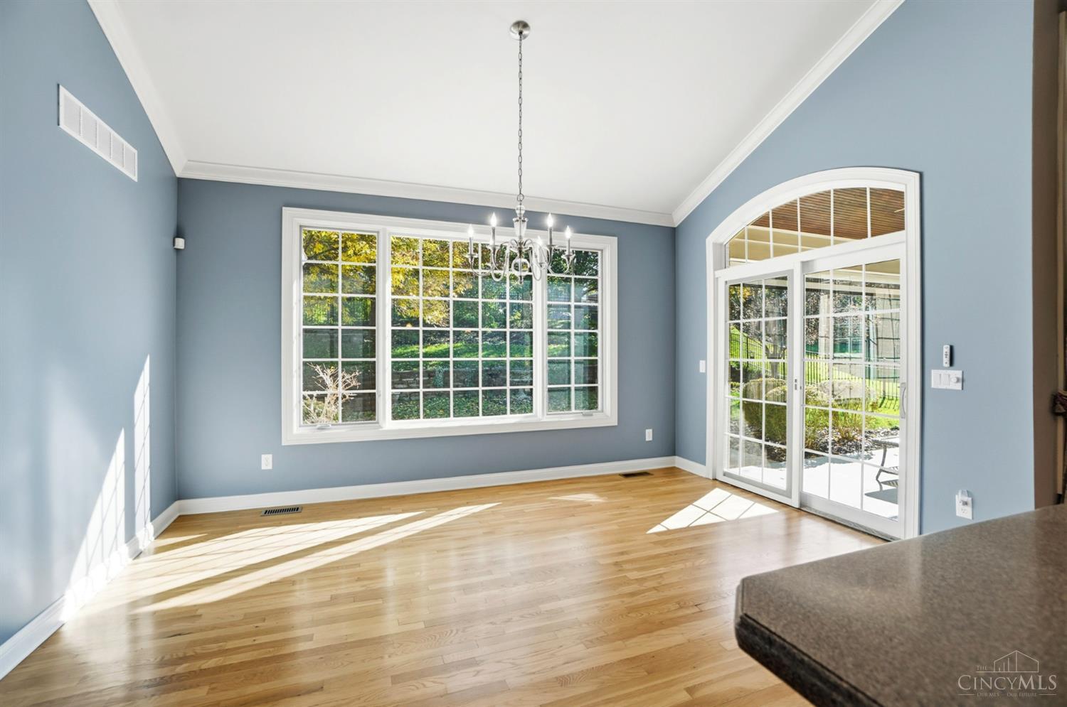 Hamilton Twp, Ohio, 45039, United States, 3 Bedrooms Bedrooms, ,3 BathroomsBathrooms,Residential,For Sale,1987530