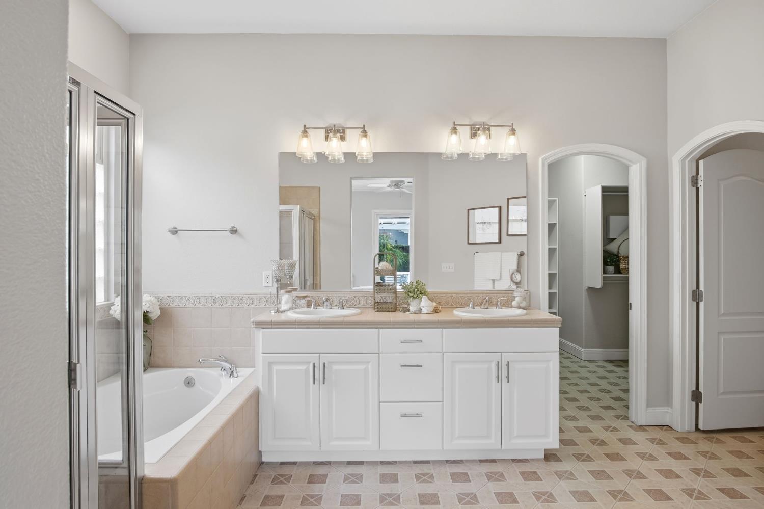 Oakdale, California, 95361, United States, 3 Bedrooms Bedrooms, ,3 BathroomsBathrooms,Residential,For Sale,2007745