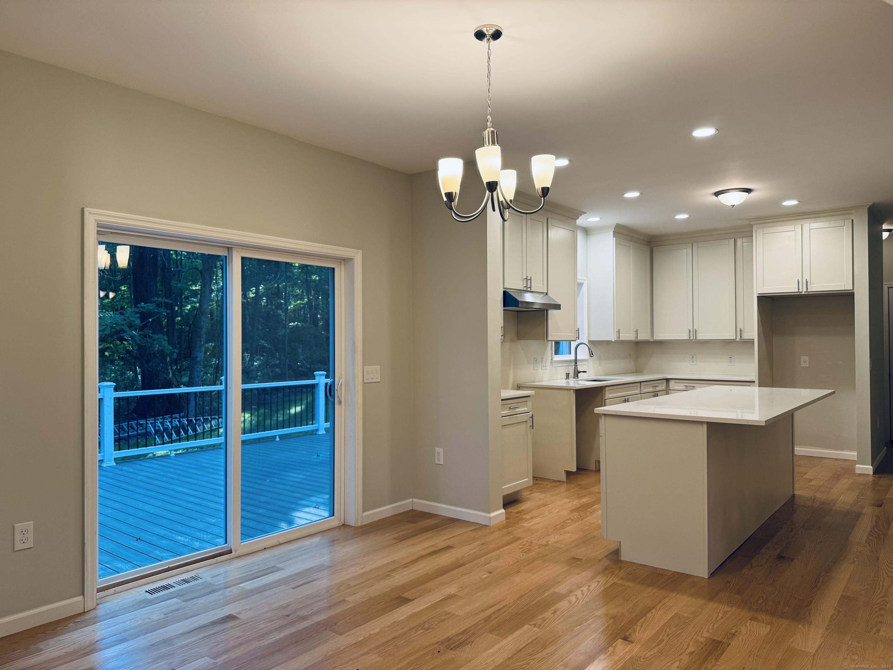 Newtown, Connecticut, 06482, United States, 4 Bedrooms Bedrooms, ,4 BathroomsBathrooms,Residential,For Sale,1917666
