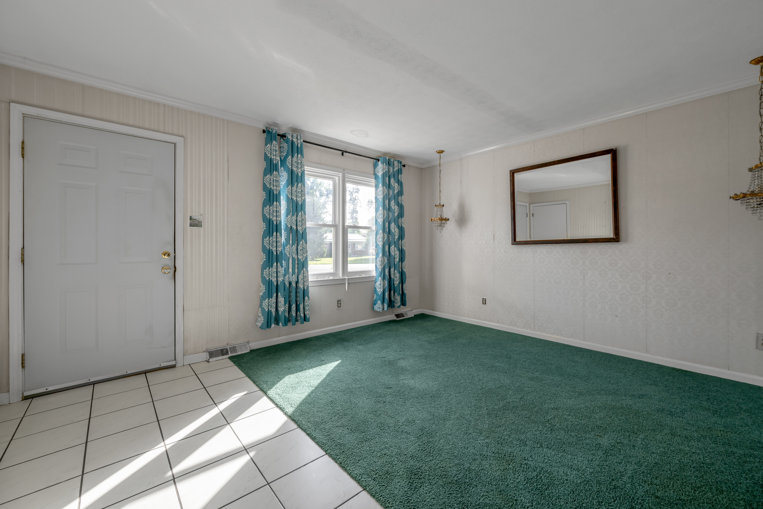  184 E Tiverton Way - 物件實景