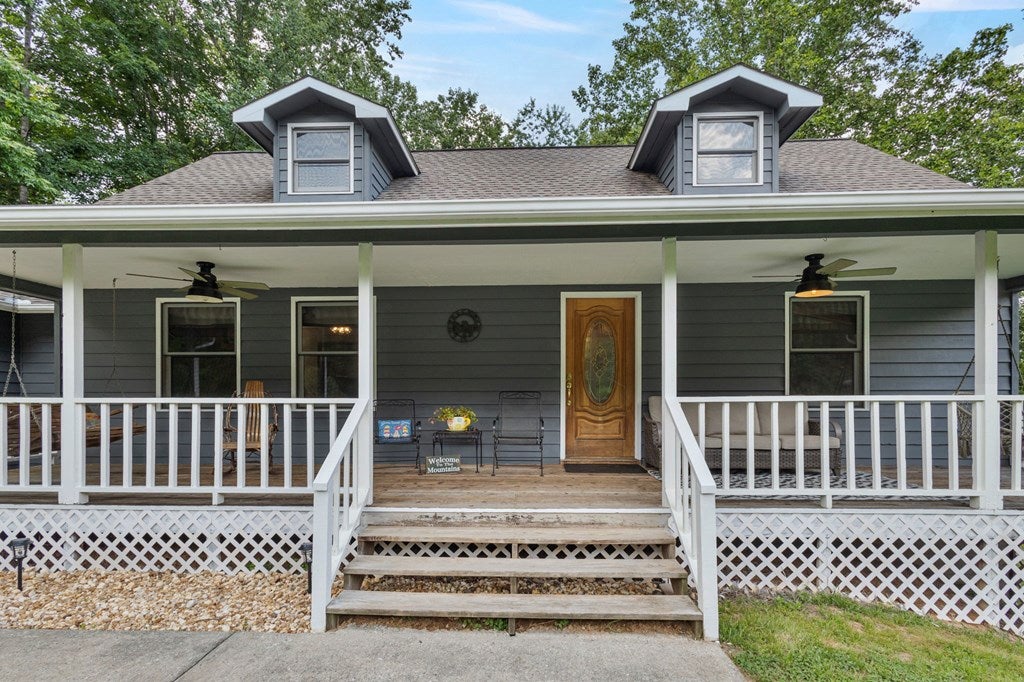 Hayesville, North Carolina, 28904, United States, 4 Bedrooms Bedrooms, ,2 BathroomsBathrooms,Residential,For Sale,1871296