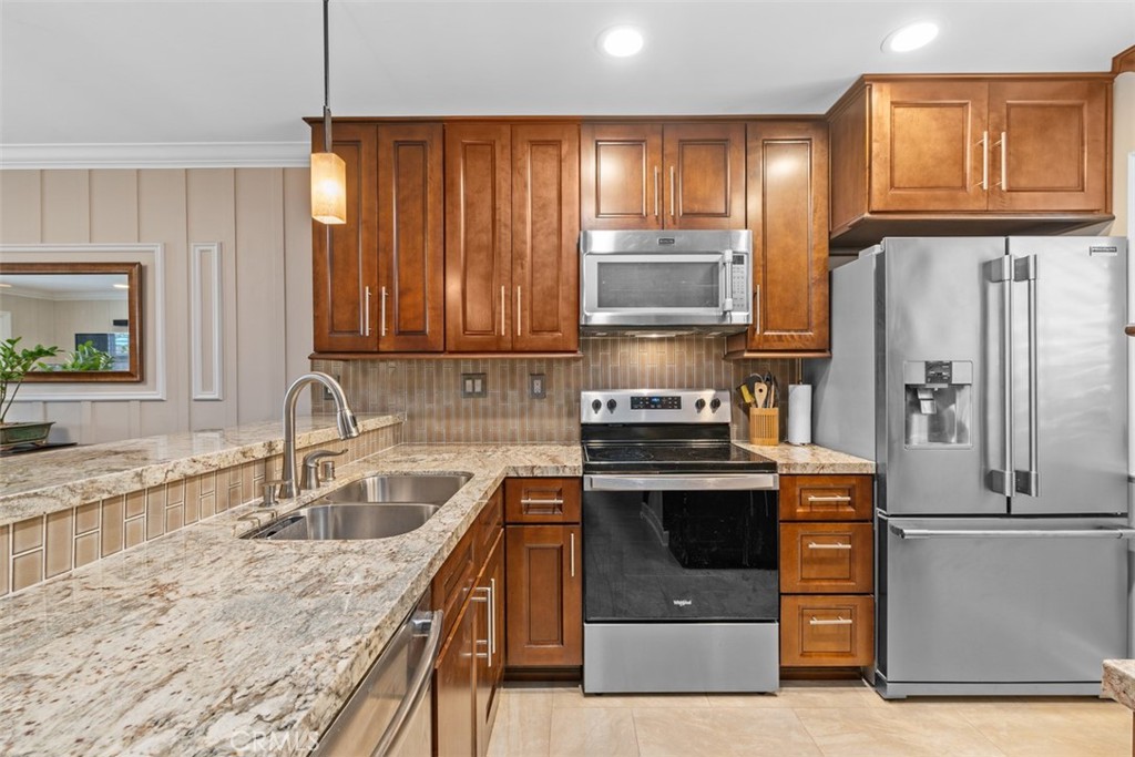 Irvine, California, 92620, United States, 1 Bedroom Bedrooms, ,2 BathroomsBathrooms,Residential,For Sale,1906882