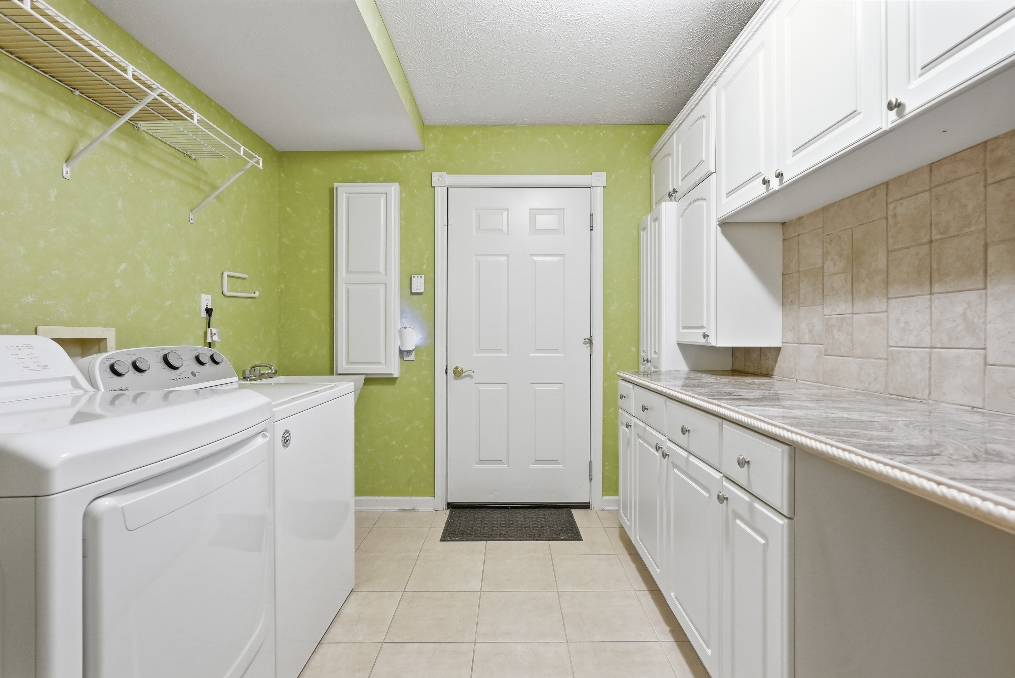  126 Woodlands Tr, Gibsonia, PA 15044 - 物件實景