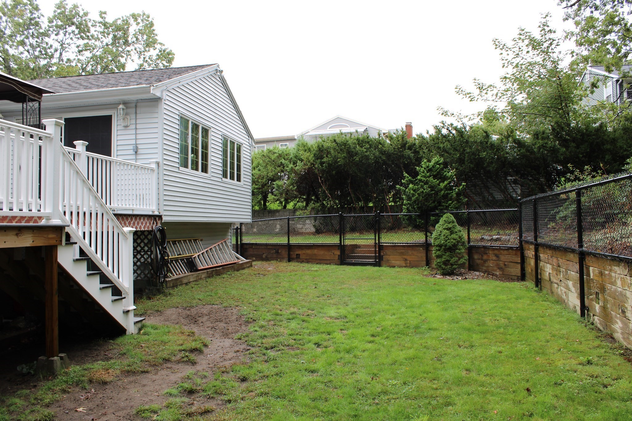 Woburn, Massachusetts, 01801, United States, 4 Bedrooms Bedrooms, ,2 BathroomsBathrooms,Residential,For Sale,1979204