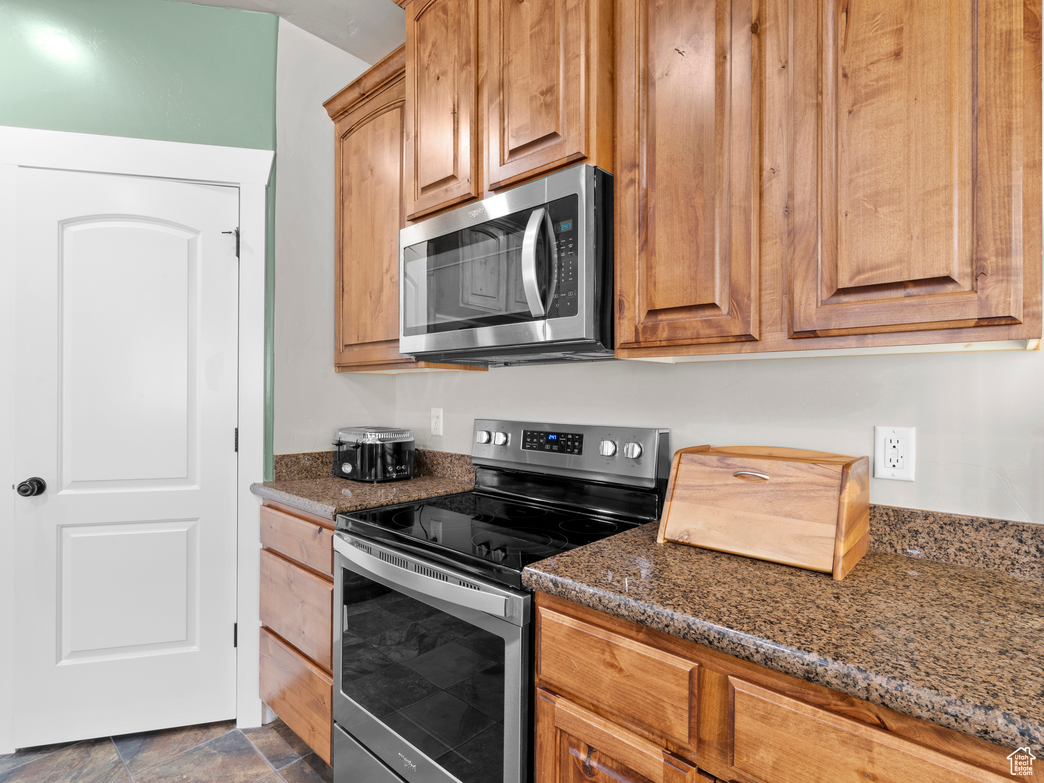Salt Lake City, Utah, 84117, United States, 3 Bedrooms Bedrooms, ,4 BathroomsBathrooms,Residential,For Sale,1795285