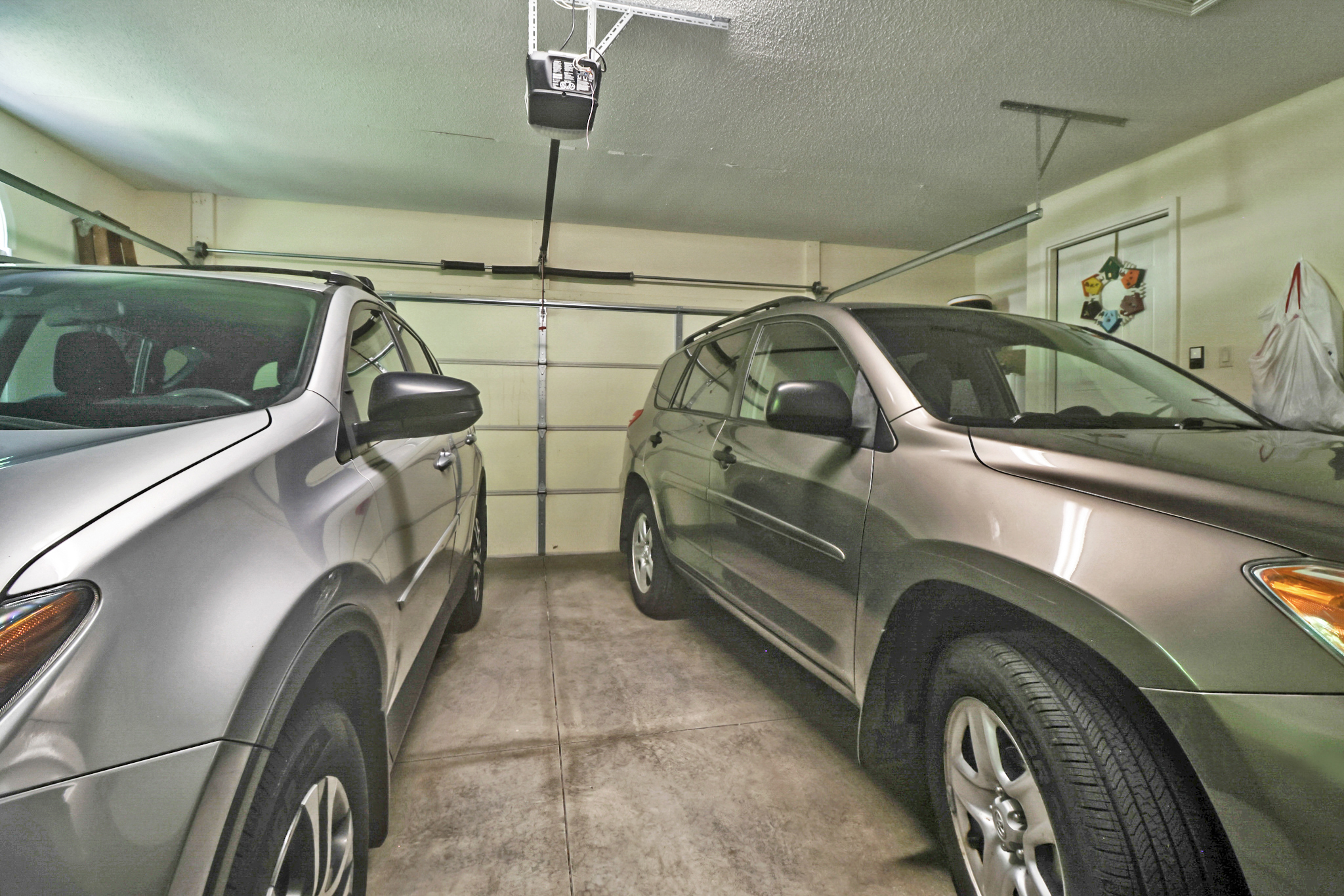 Crossville, Tennessee, 38558, United States, 3 Bedrooms Bedrooms, ,2 BathroomsBathrooms,Residential,For Sale,1975656