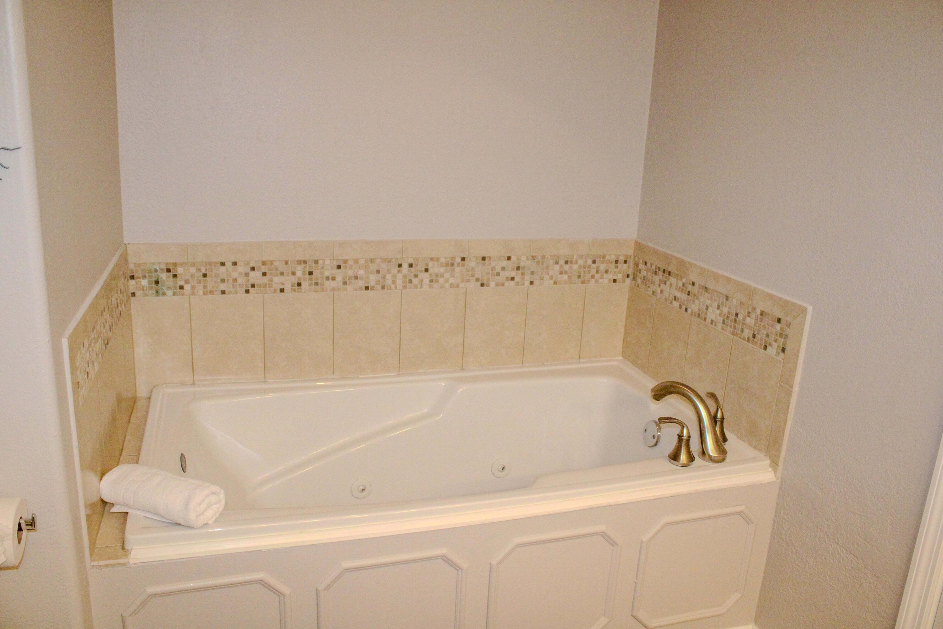 MARATHON, Florida, 33050, United States, 3 Bedrooms Bedrooms, ,3 BathroomsBathrooms,Residential,For Sale,1901475