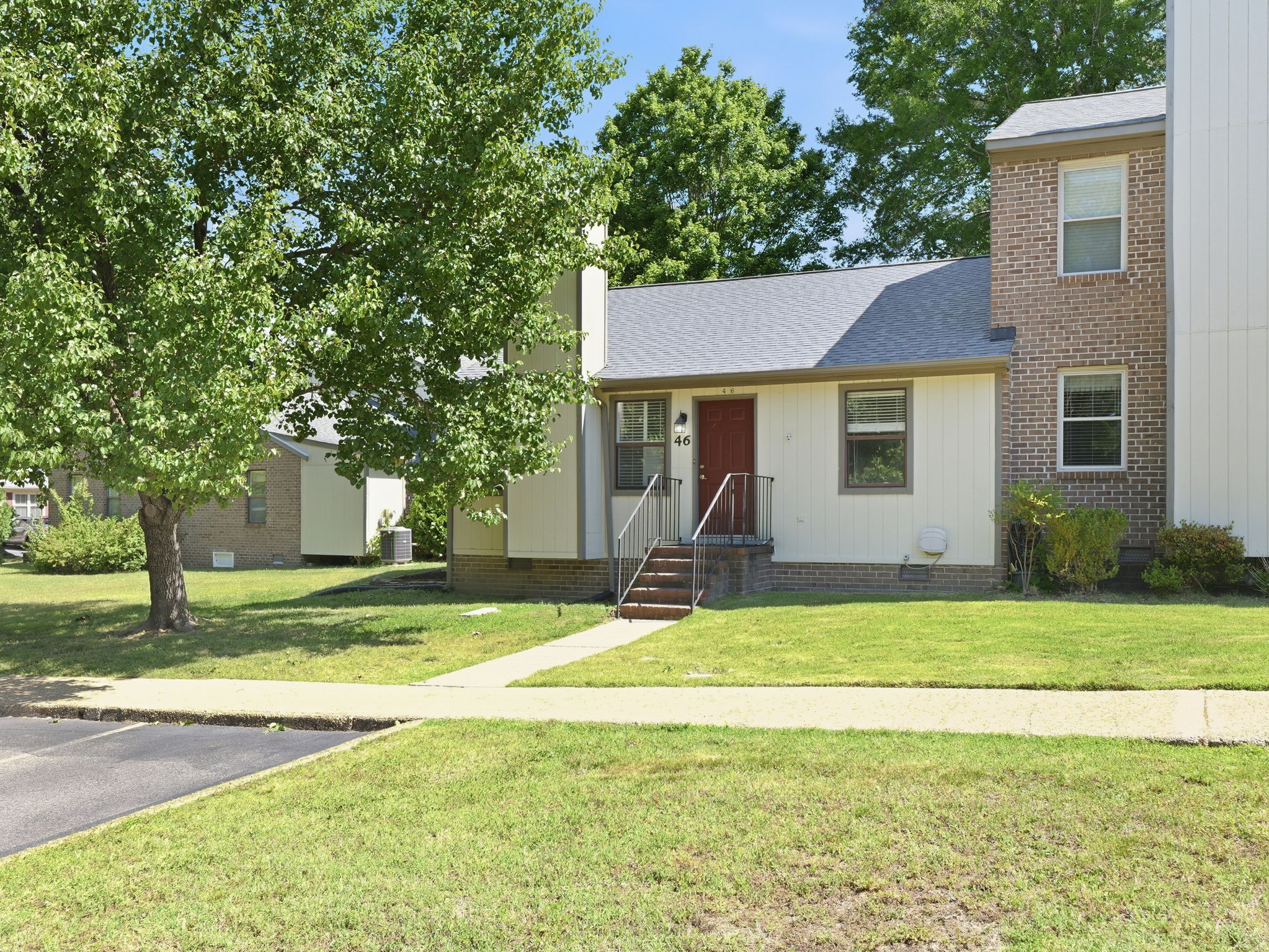 James Sq, Williamsburg, VA 23185