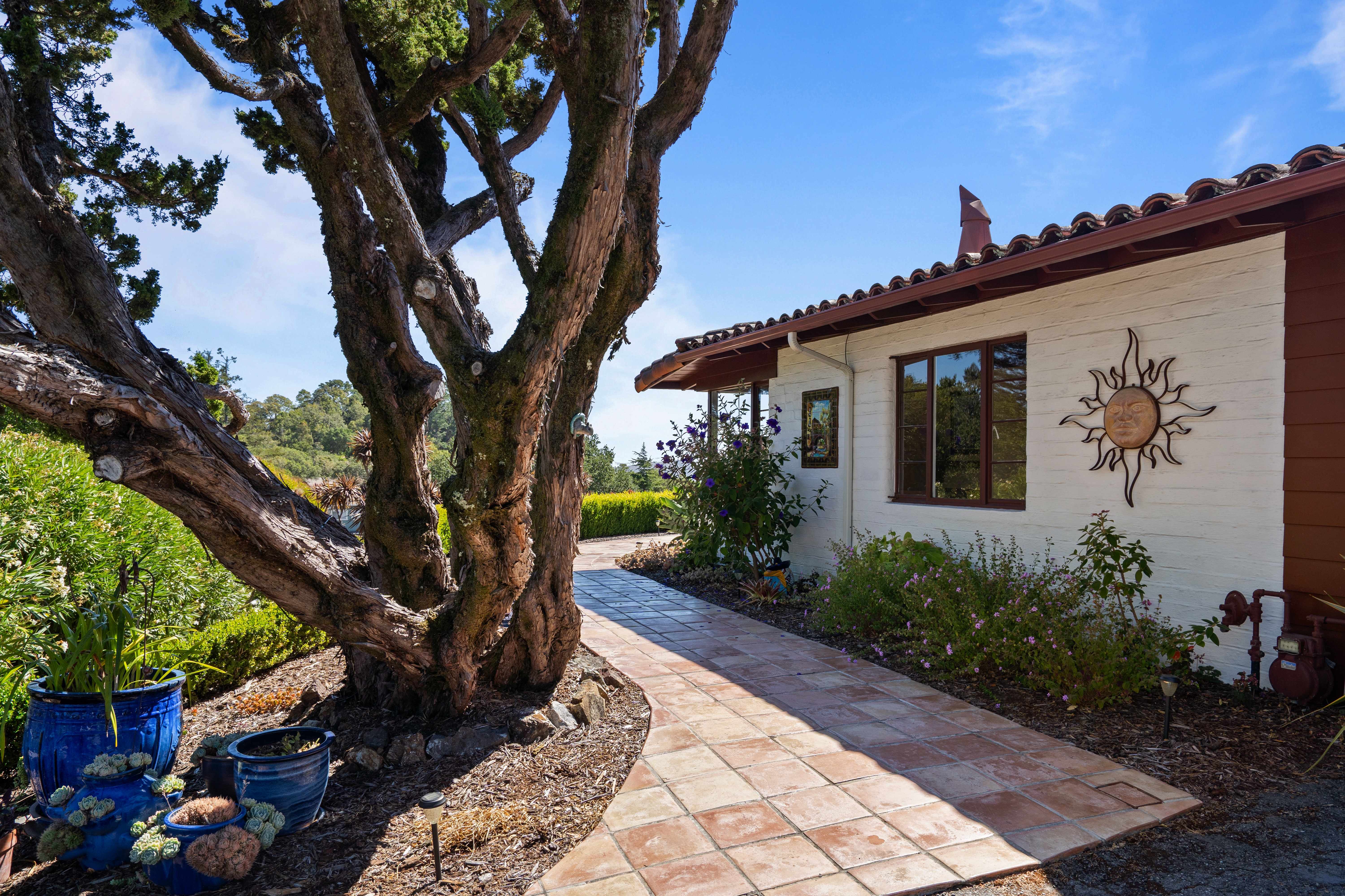  Artisan Hacienda-Style Home with Sweeping Bay to Tam Views - 物件實景