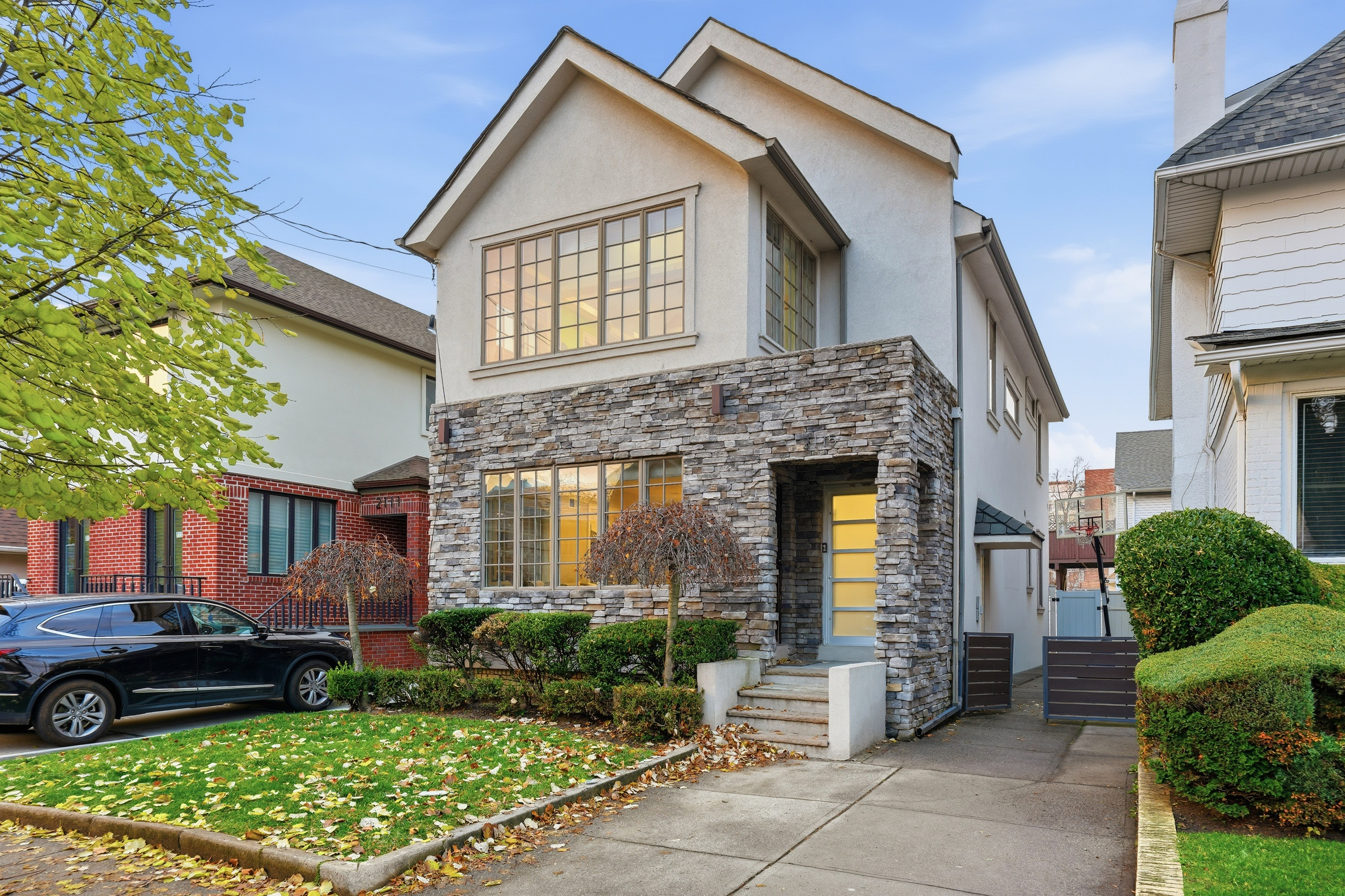 Brooklyn, New York, 11229, United States, 5 Bedrooms Bedrooms, ,3 BathroomsBathrooms,Residential,For Sale,2000117