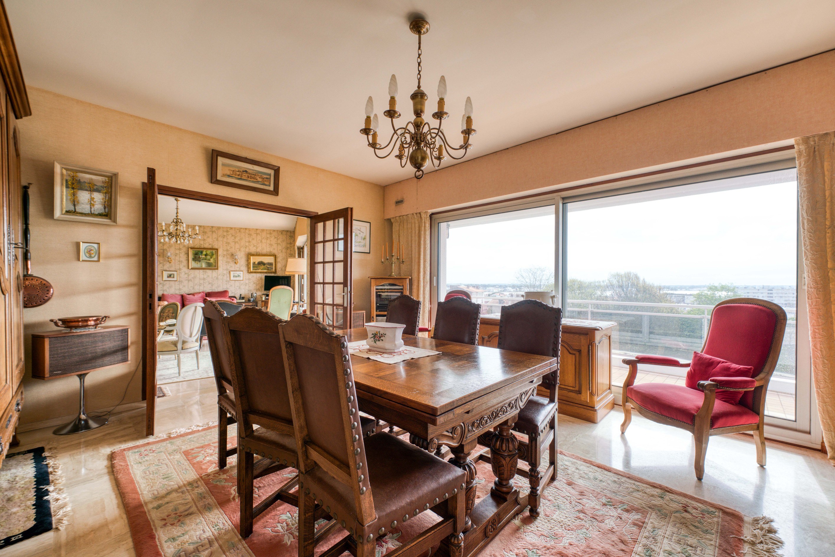  EXCEPTIONAL 230 SQM APARTMENT STEPS FROM TOWN CENTRE OF ROYAN WITH LARGE TERRAC… - 物件實景
