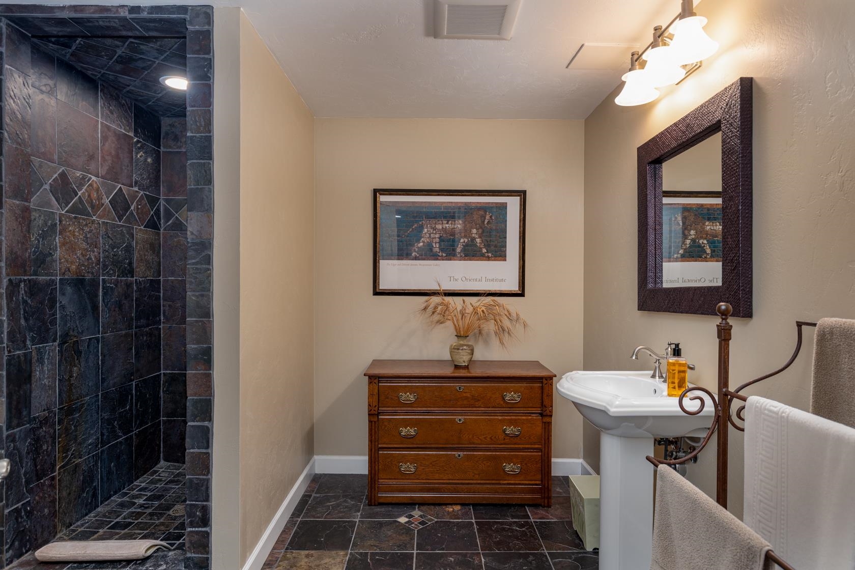 Hortonville, Wisconsin, 54944, United States, 4 Bedrooms Bedrooms, ,6 BathroomsBathrooms,Residential,For Sale,1983735