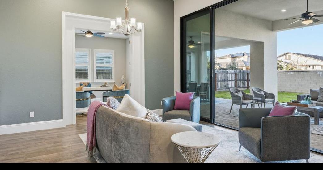 Clovis, California, 93619, United States, 4 Bedrooms Bedrooms, ,4 BathroomsBathrooms,Residential,For Sale,2010816