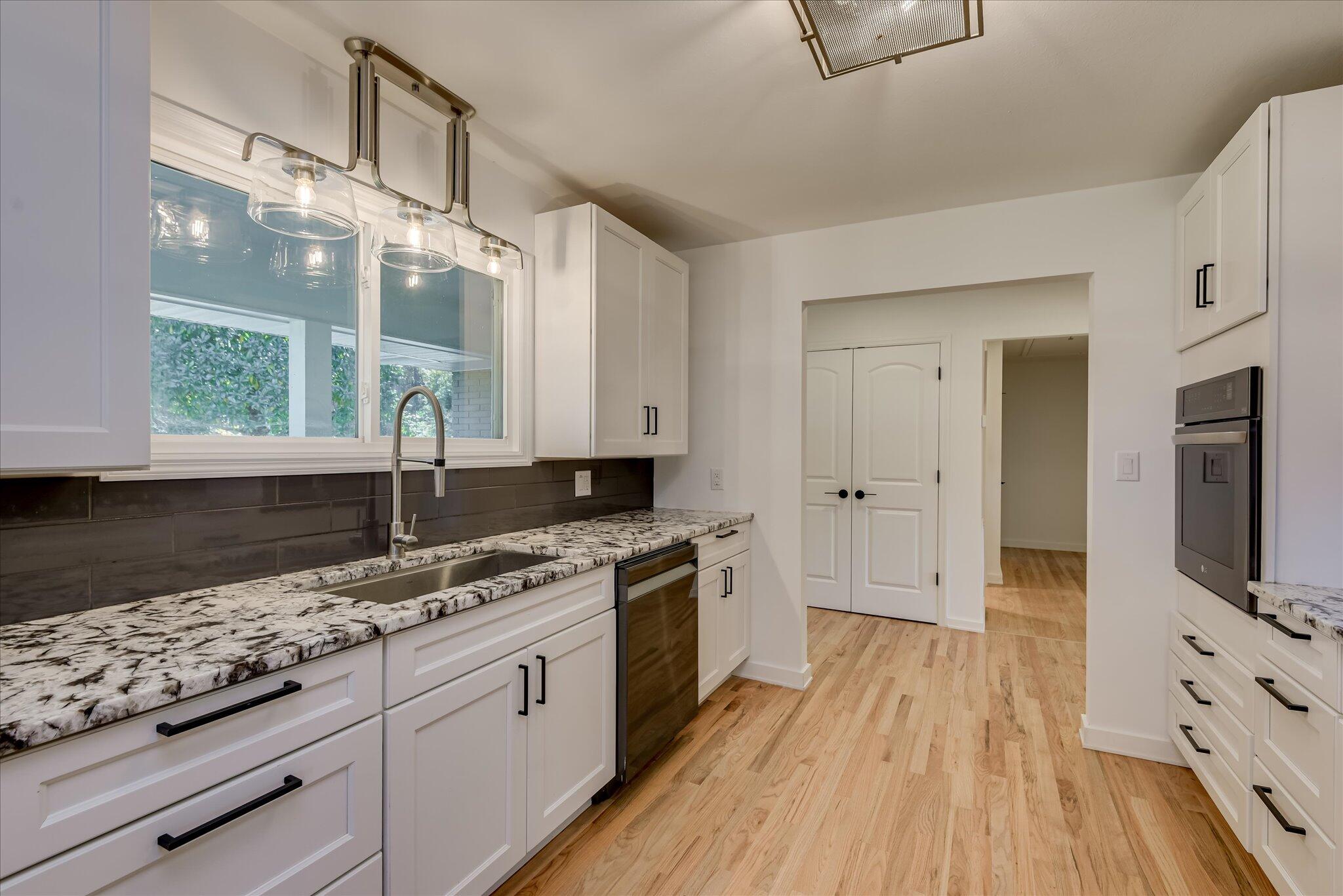 Aiken, South Carolina, 29801, United States, 4 Bedrooms Bedrooms, ,3 BathroomsBathrooms,Residential,For Sale,1992029