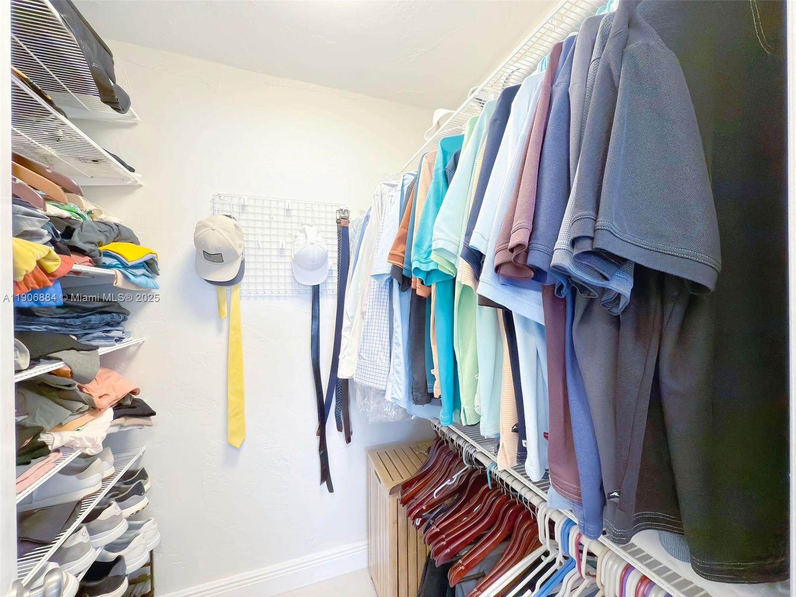 Miami, Florida, 33176, United States, 4 Bedrooms Bedrooms, ,2 BathroomsBathrooms,Residential,For Sale,1986313