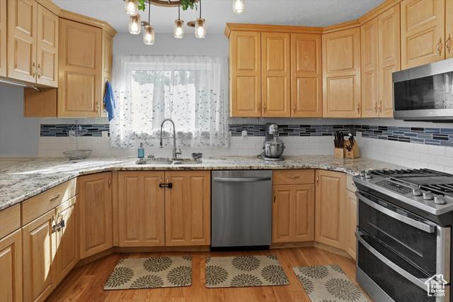 Brigham City, Utah, 84302, United States, 6 Bedrooms Bedrooms, ,4 BathroomsBathrooms,Residential,For Sale,1984055