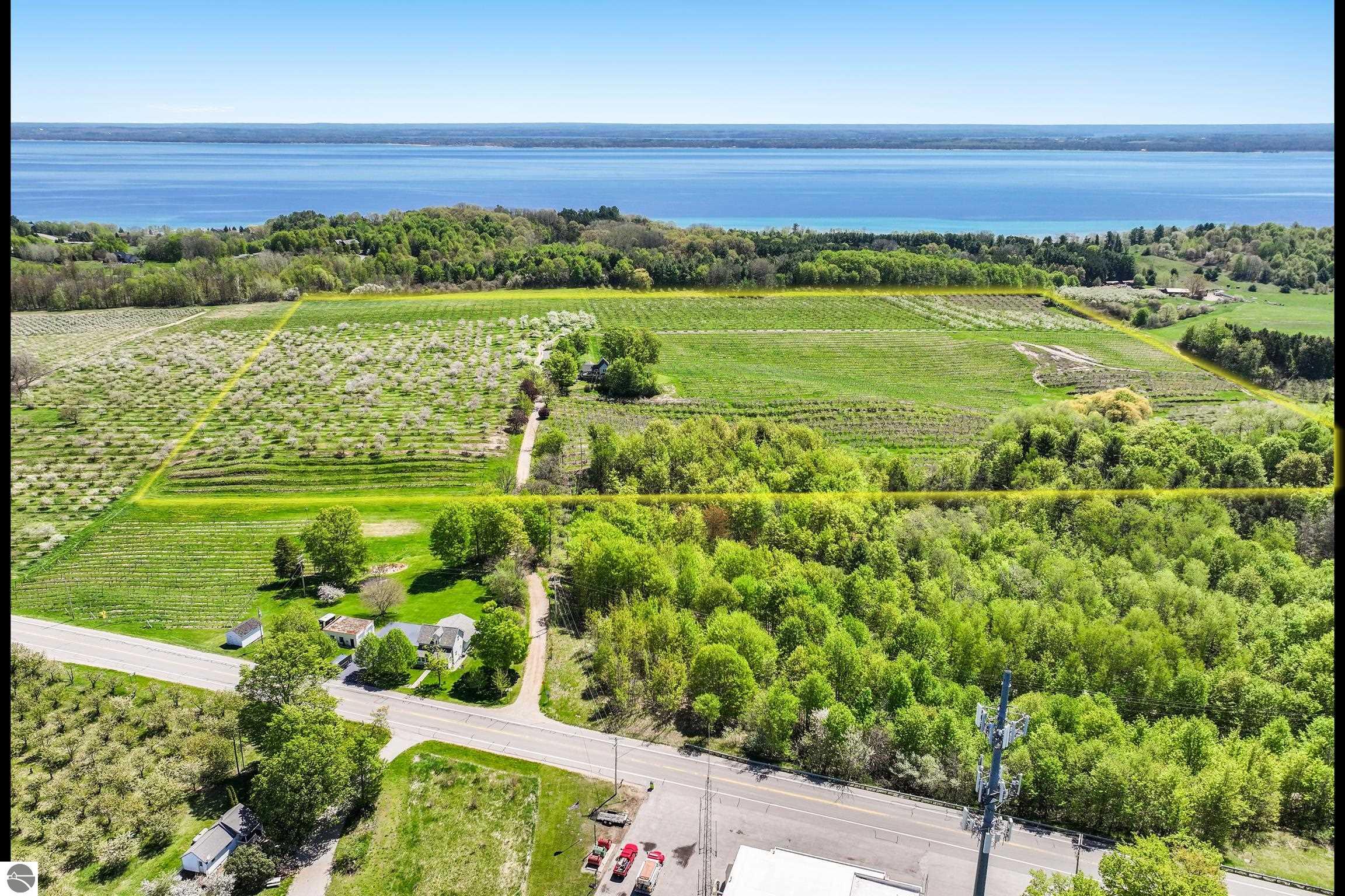 Traverse City, Michigan, 49686, United States, 4 Bedrooms Bedrooms, ,2 BathroomsBathrooms,Residential,For Sale,1914365