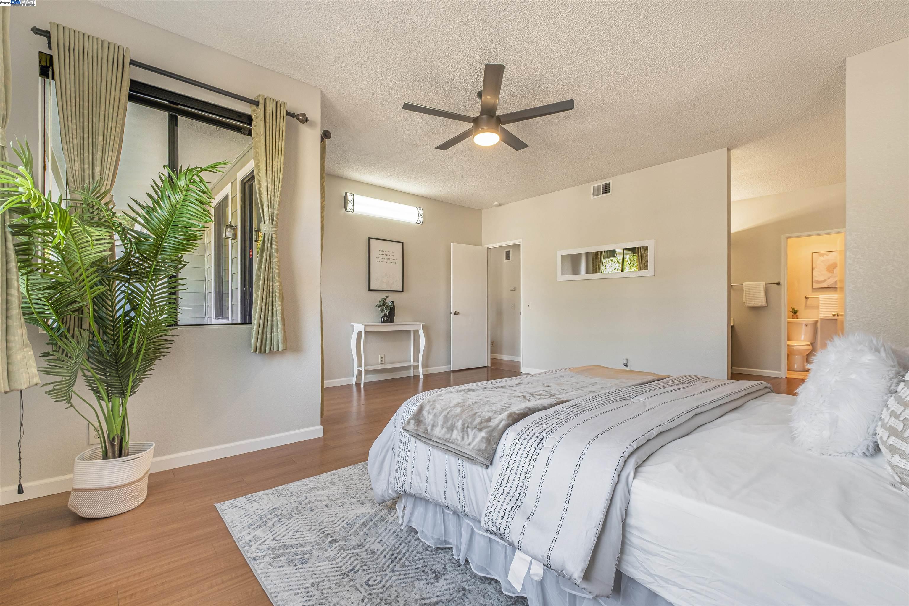 Fremont, California, 94536, United States, 2 Bedrooms Bedrooms, ,2 BathroomsBathrooms,Residential,For Sale,1911508