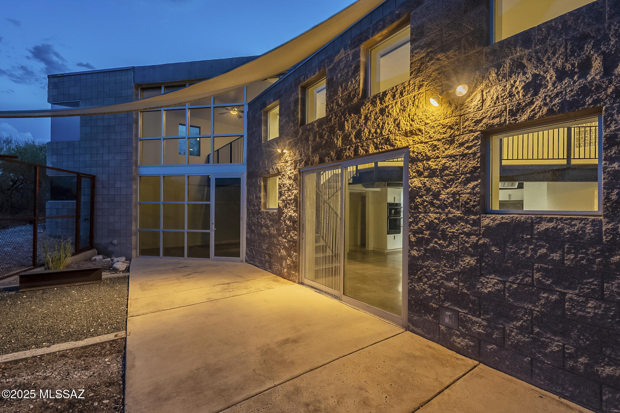 Tucson, Arizona, 85750, United States, 4 Bedrooms Bedrooms, ,3 BathroomsBathrooms,Residential,For Sale,1883244