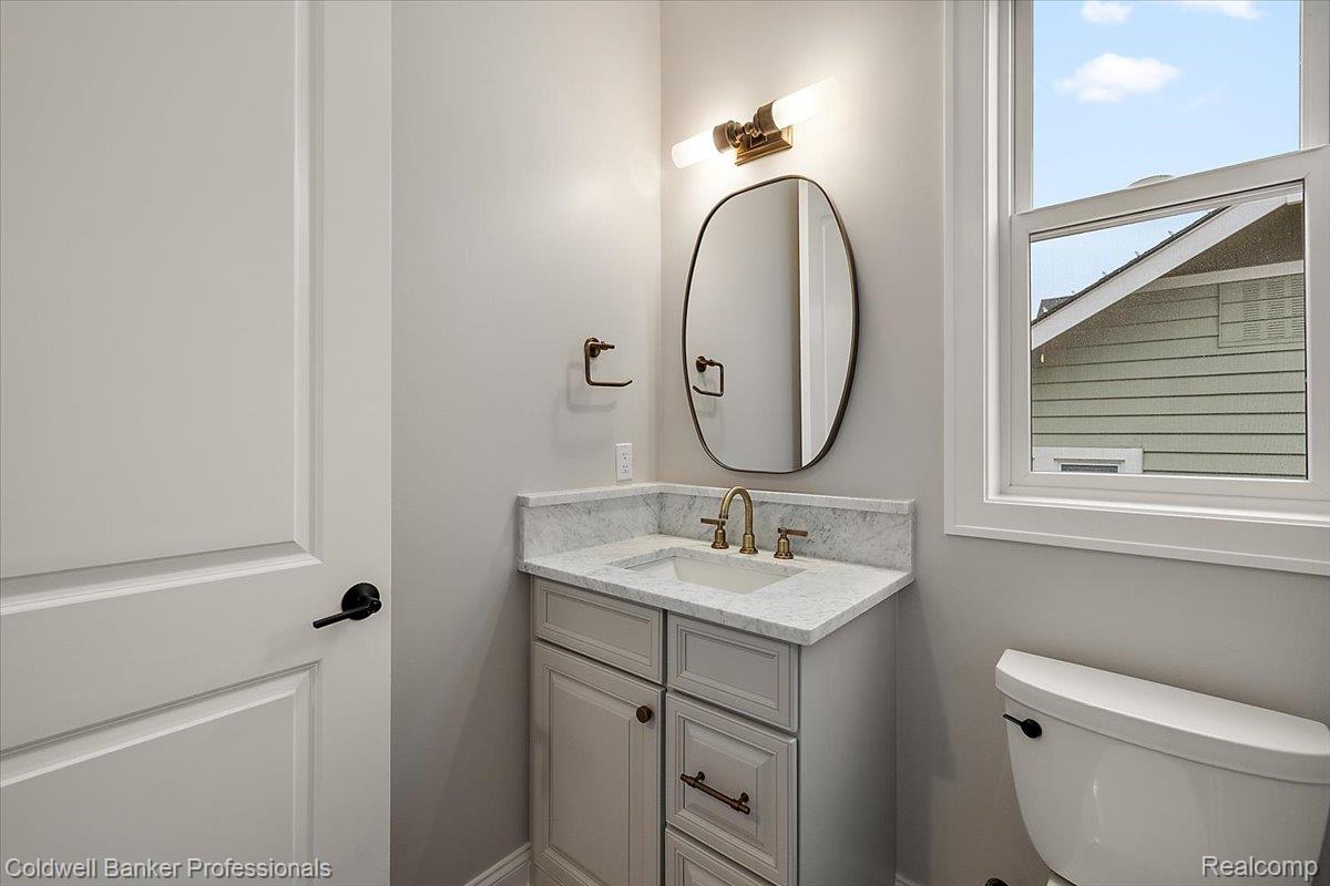 Plymouth, Michigan, 48170, United States, 4 Bedrooms Bedrooms, ,4 BathroomsBathrooms,Residential,For Sale,1986255